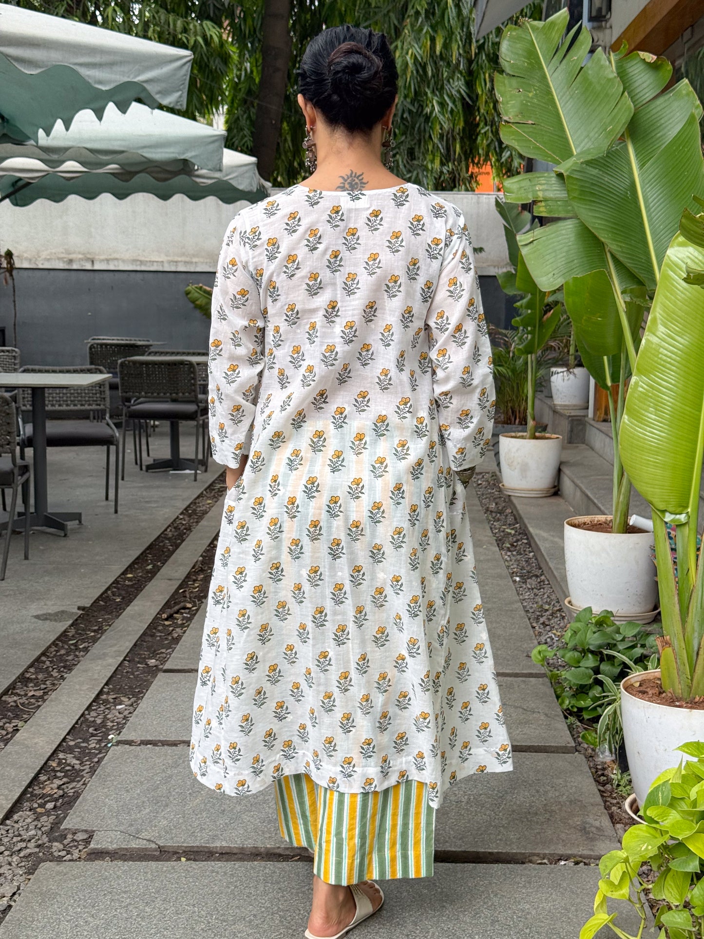 Handloom Muslin Jamdani with Handblock Printed Kurta.