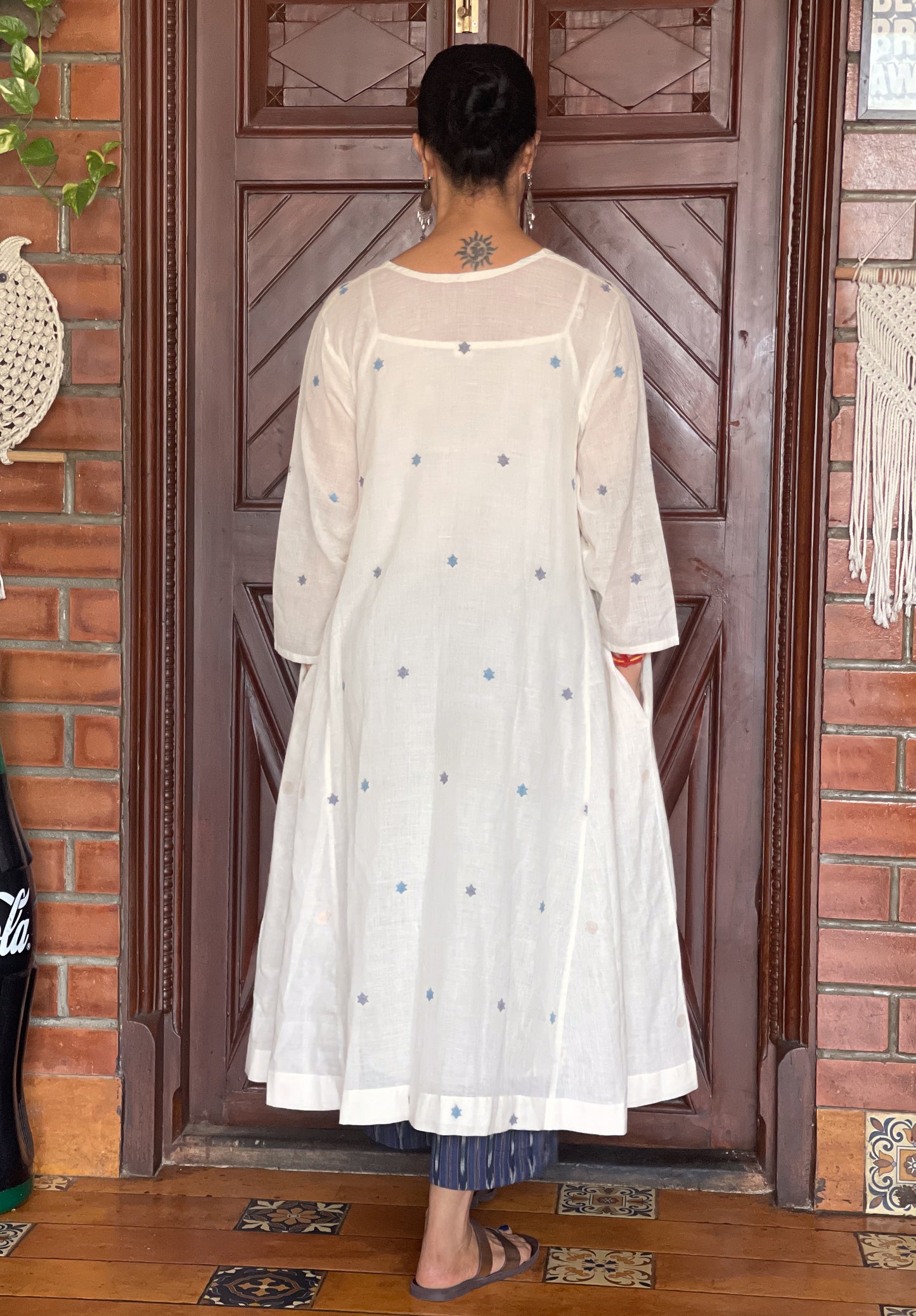 Handwoven Jamdani Muslin Kalidar Kurta With Lining