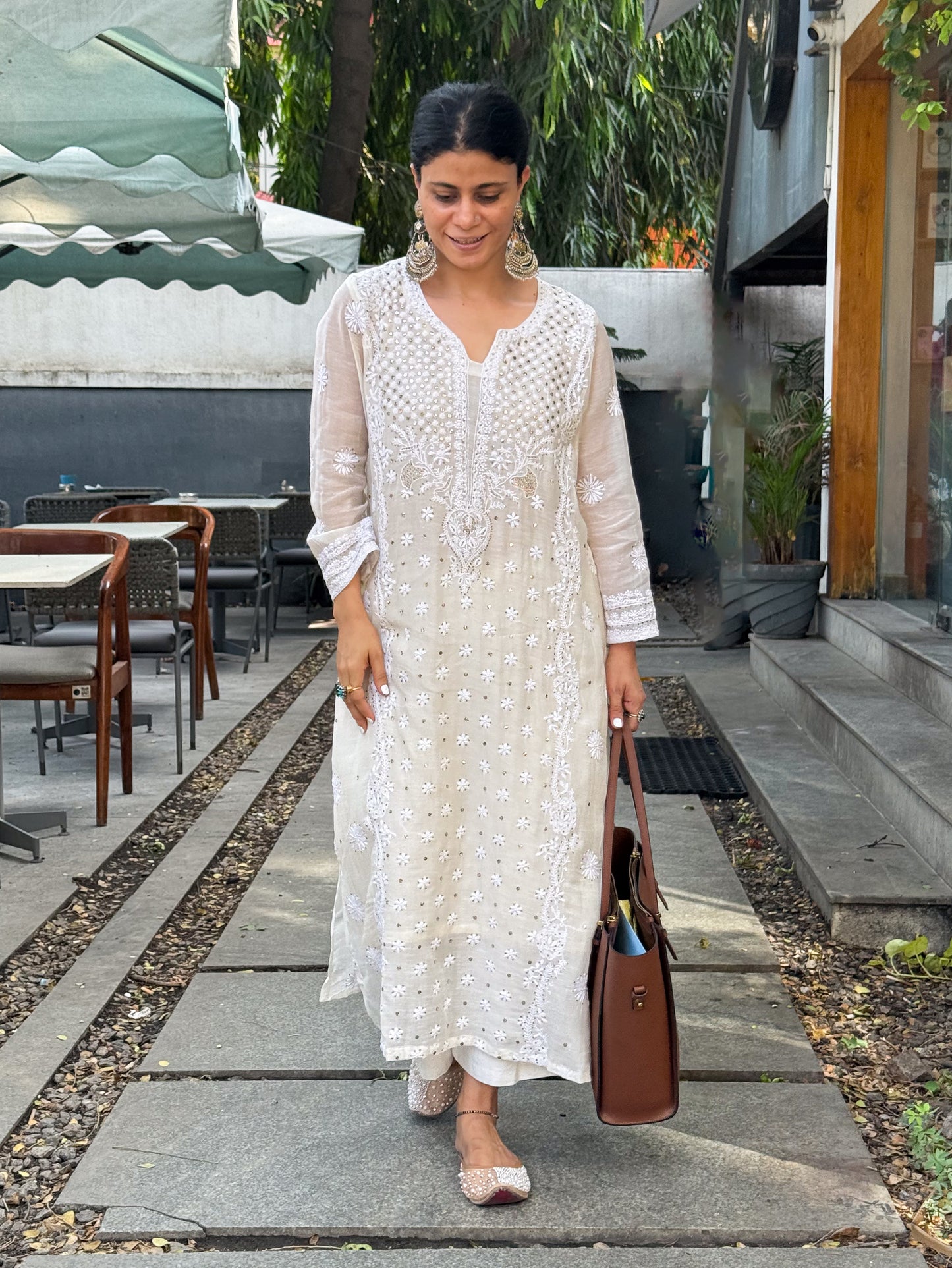 Handloom Muslin And Hand Embroidered Chikankari Mukaish Work Kurta with Lining