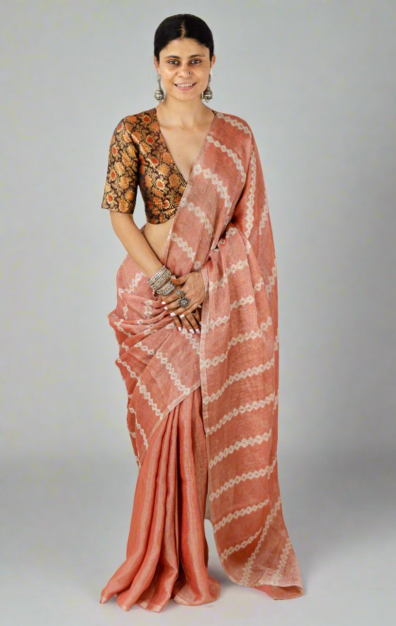Lac Colour Natural Dyed Handmade Arashi Shibori Metallic Linen Saree.