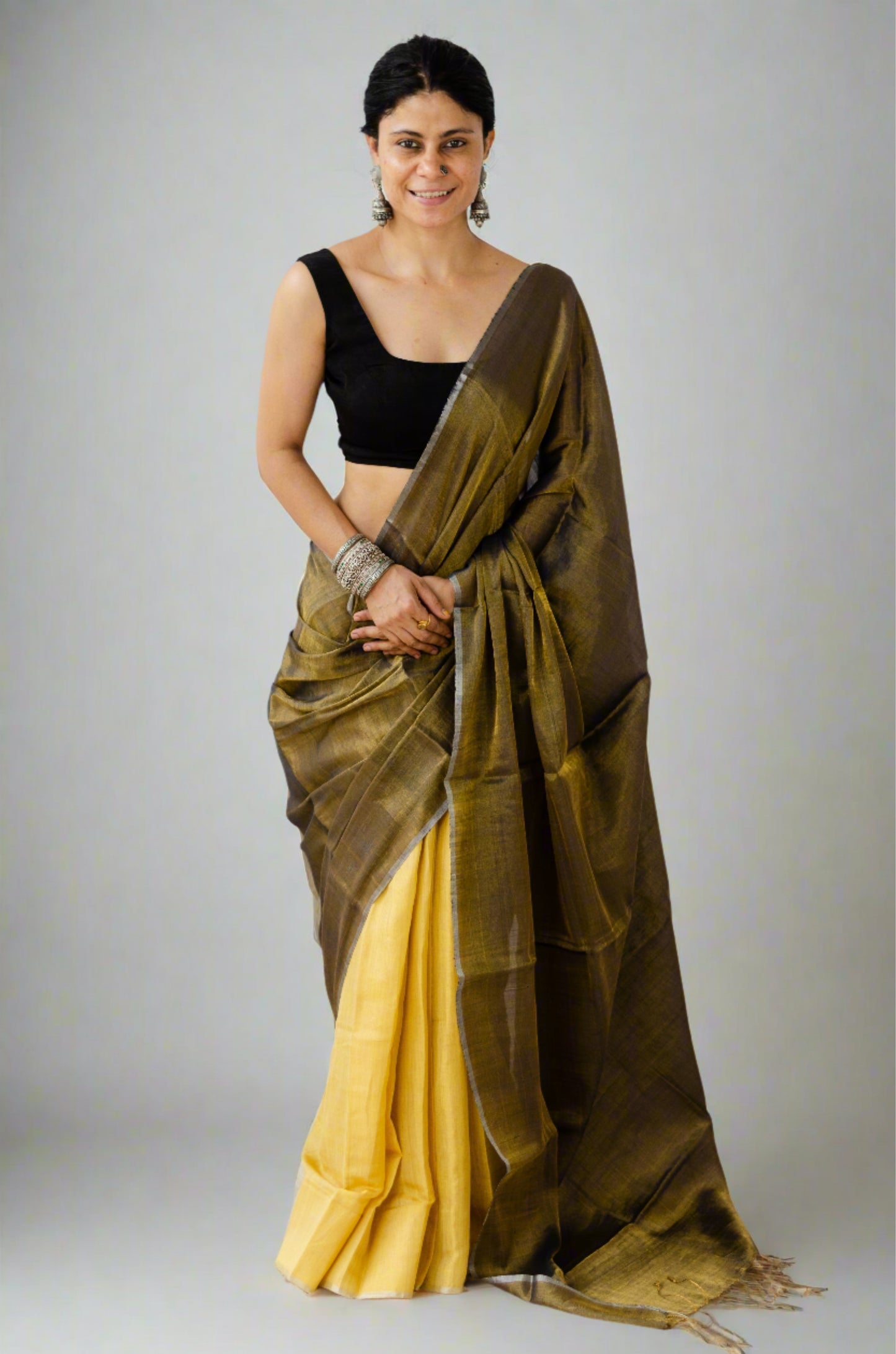Handloom Metallic Linen Saree Blended With Soft Tissue