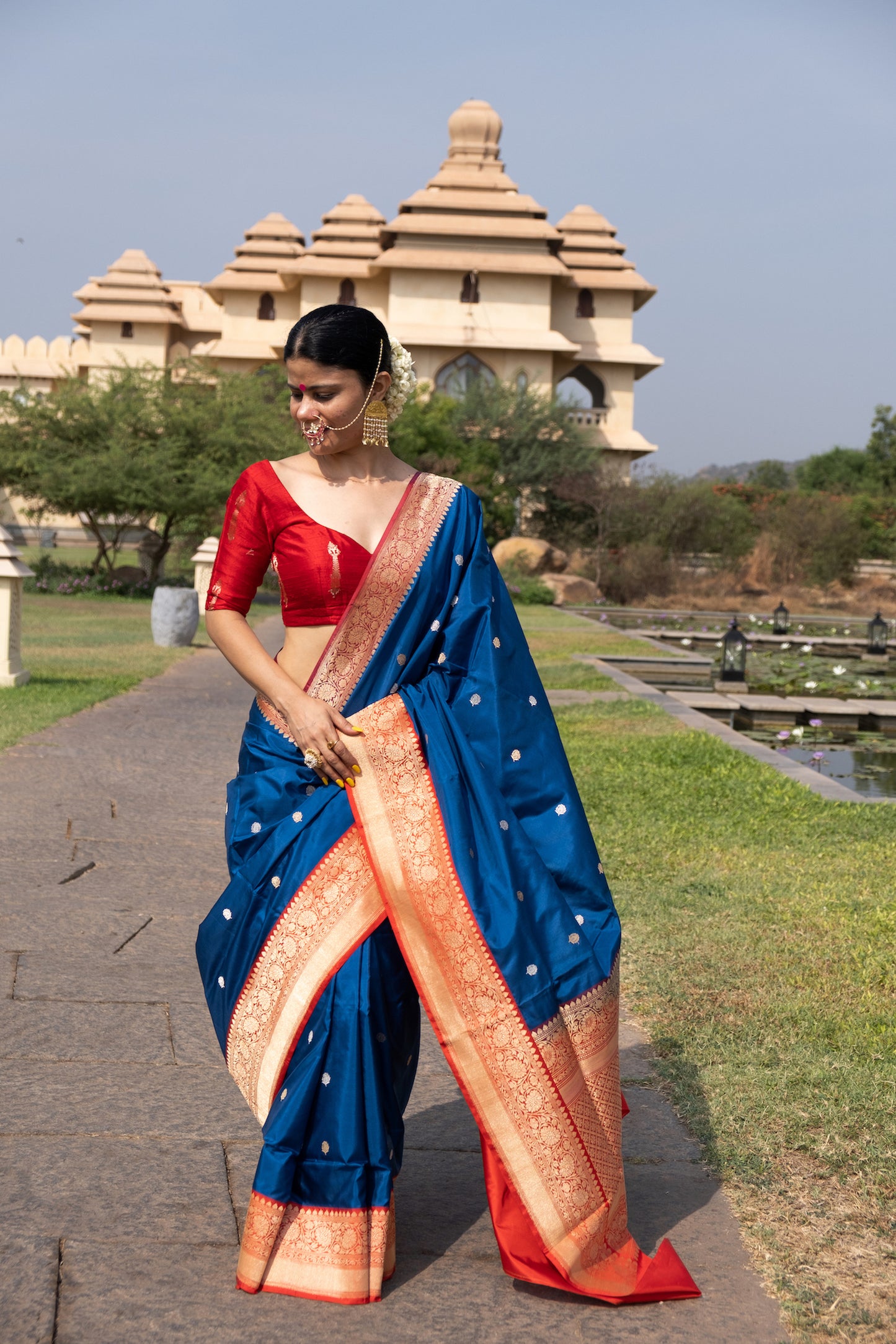 Blue Colour Handwoven Kadwa Katan Silk Banarasi Saree