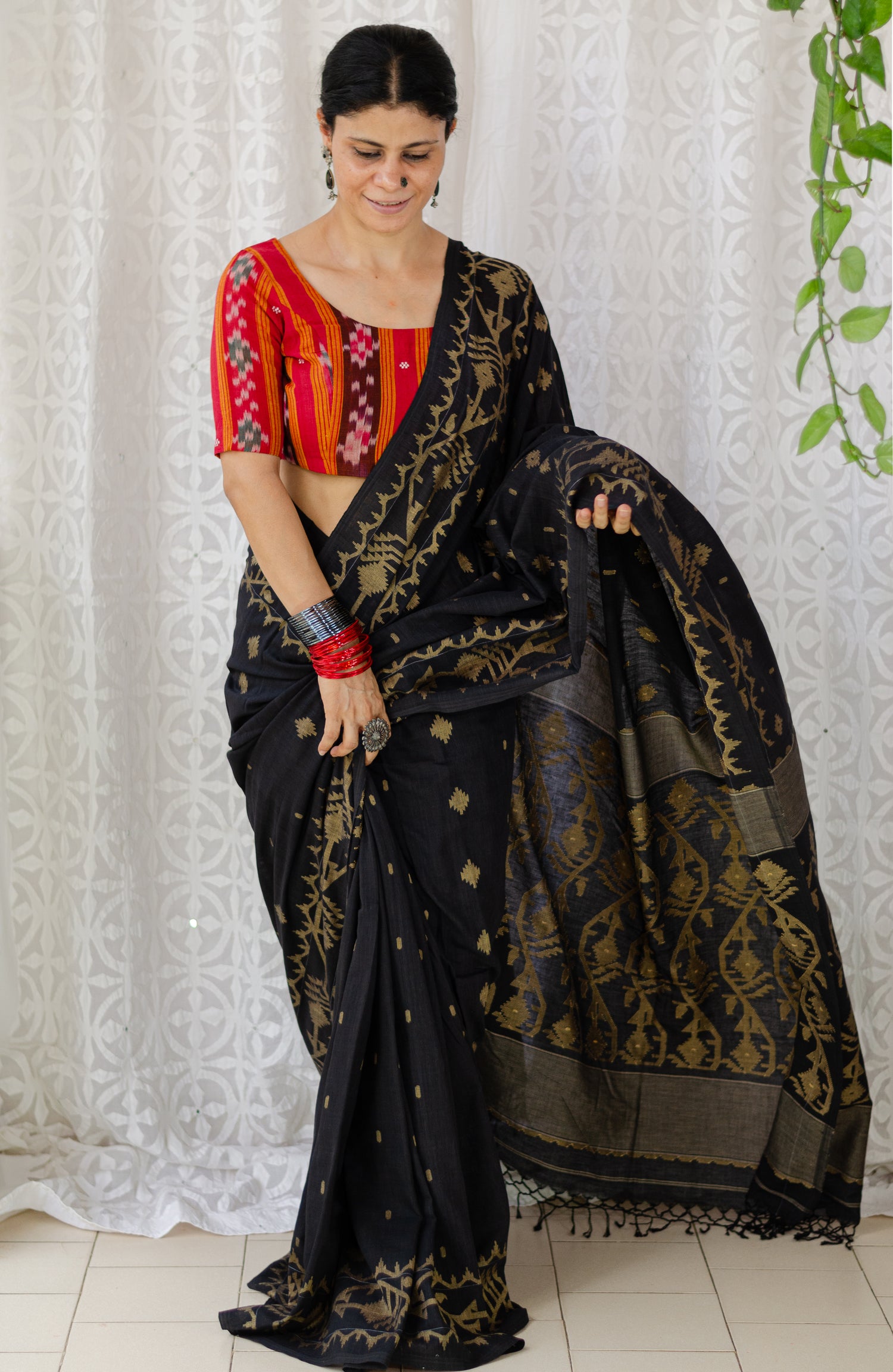 Jamdani Collection - Handwoven & Handloom Jamdani Saree