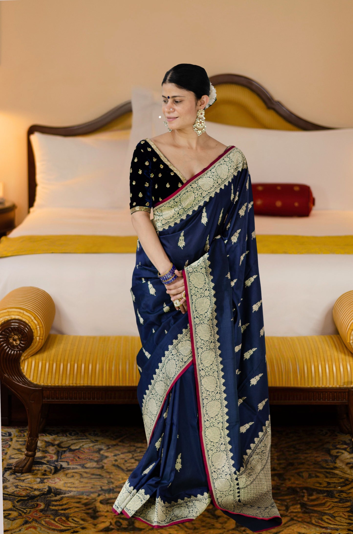 Deep Navi Bllue Colour  Meenakari /Silver Jangle /Gold  kadwa Weaving Handwoven Katan Mulbery Silk Saree