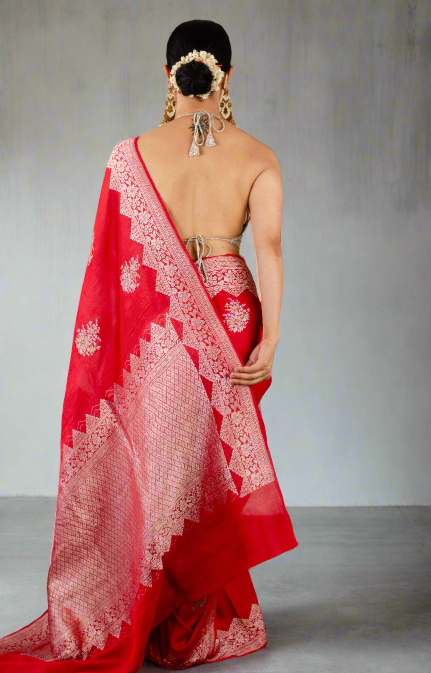 Red Colour Handwoven Kadwa Meenakari Moonga Tussar Silk