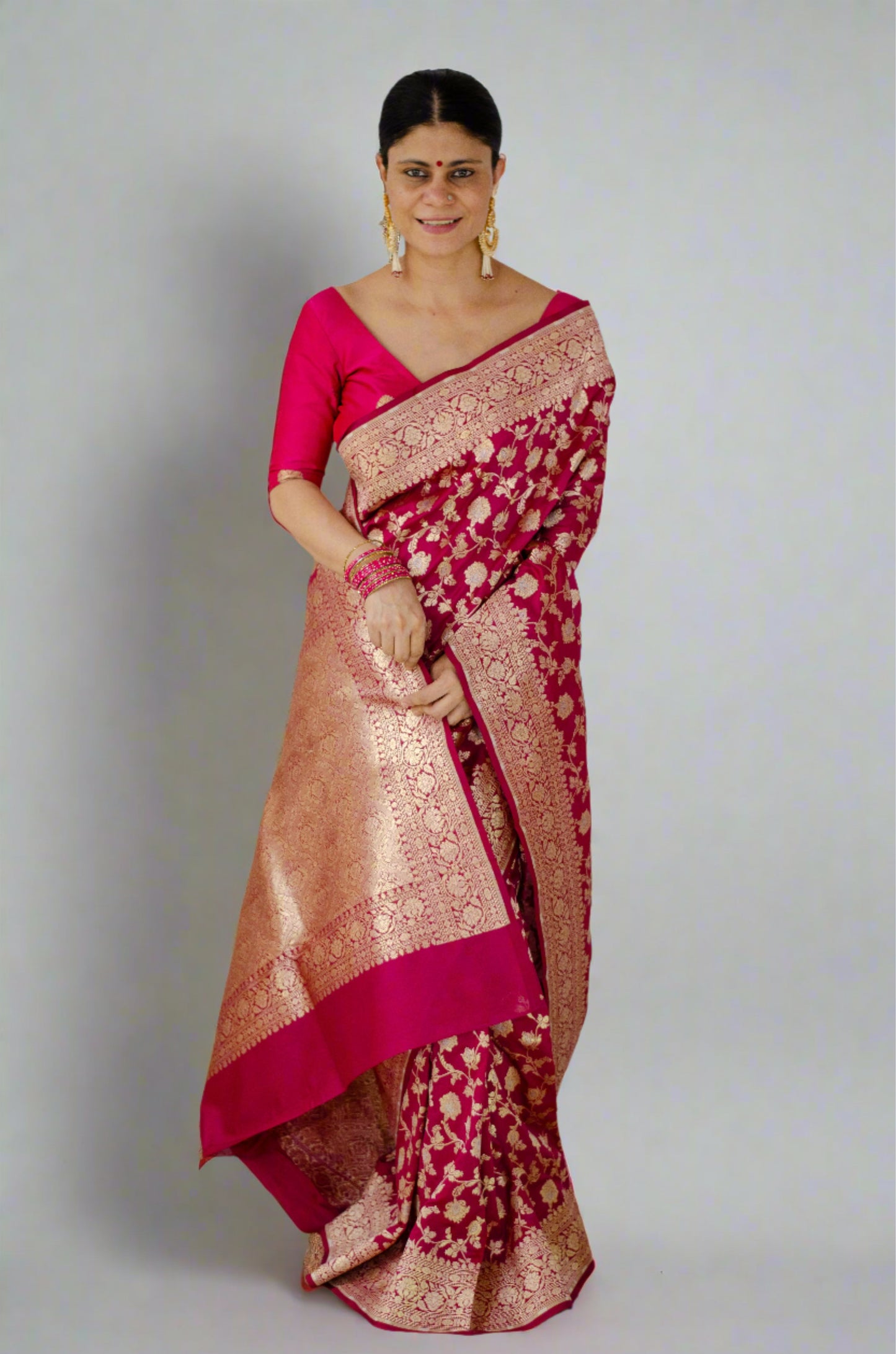 Magenta Colour Pure  Meenakari /Silver Alfi Jangle Weaving Handloom Katan Mulbery Silk Saree