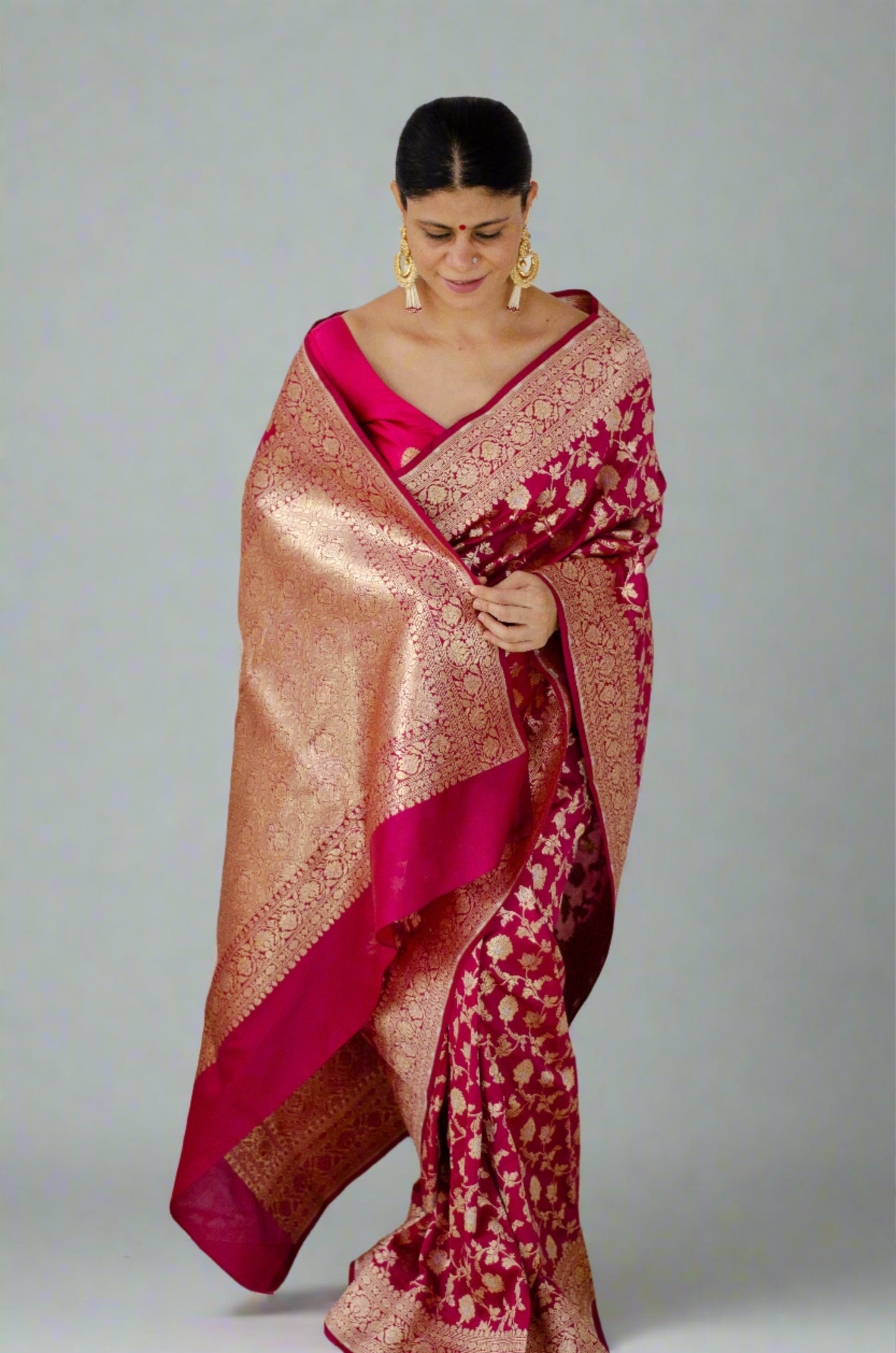 Magenta Colour Pure  Meenakari /Silver Alfi Jangle Weaving Handloom Katan Mulbery Silk Saree
