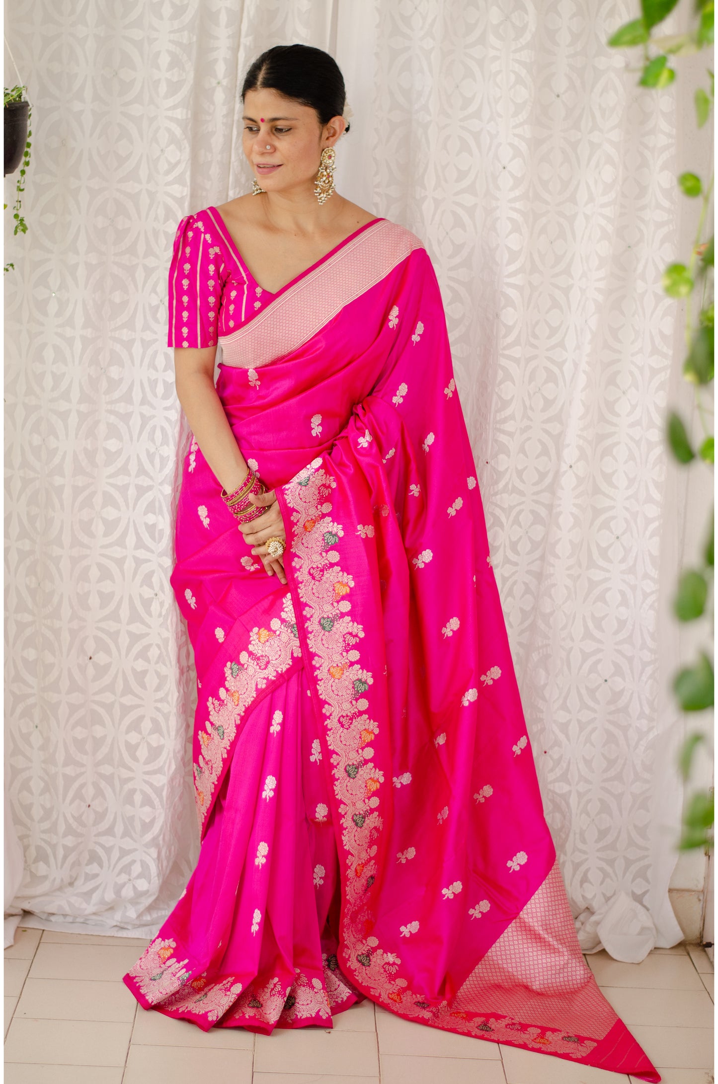 Rani Pink Colour  Meenakari /Silver Jangle  kadwa Weaving Handwoven Katan Mulbery Silk Saree