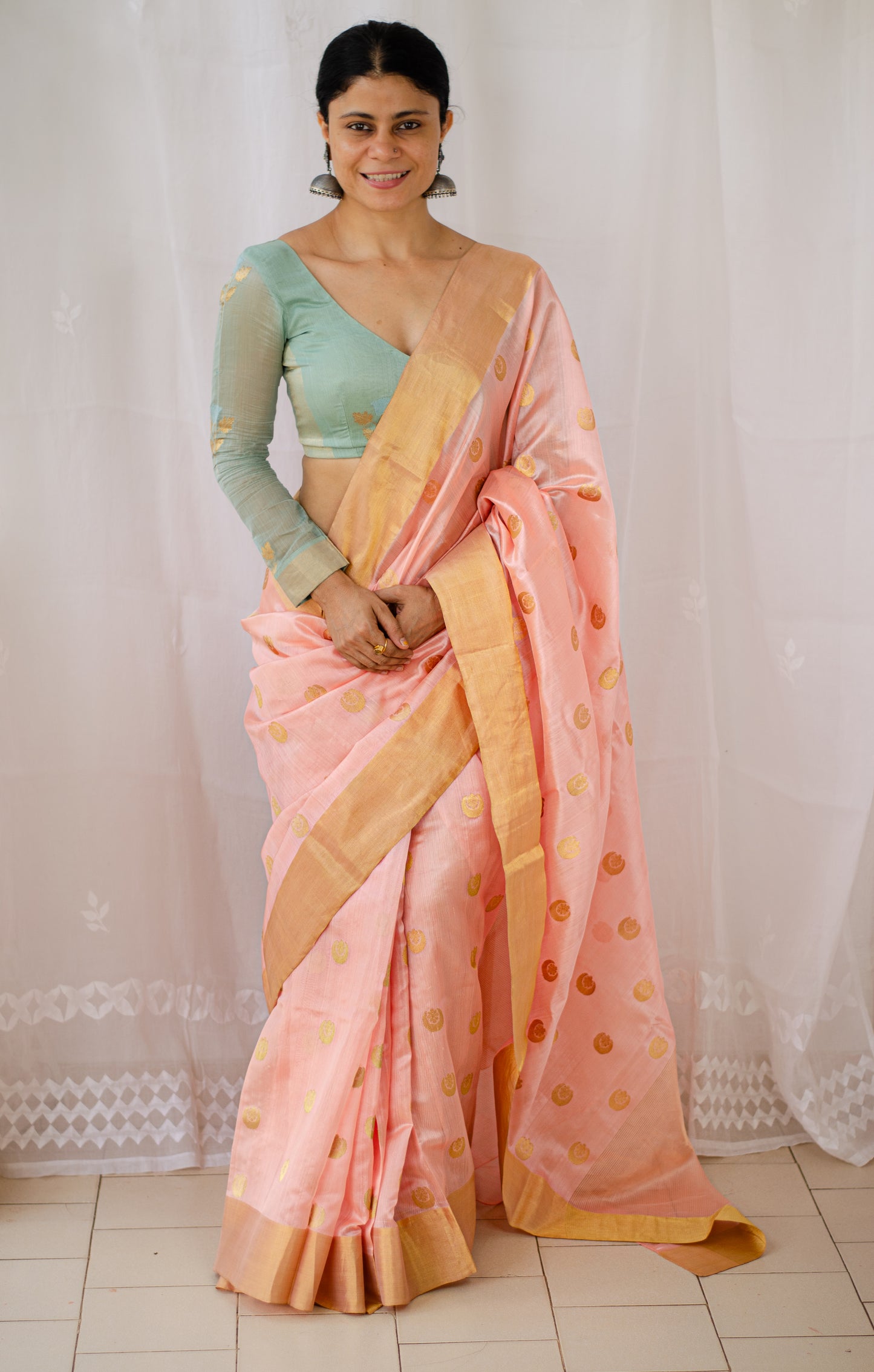 Handloom Pattu Silk With Ek Naal Meenakari Motifs Saree