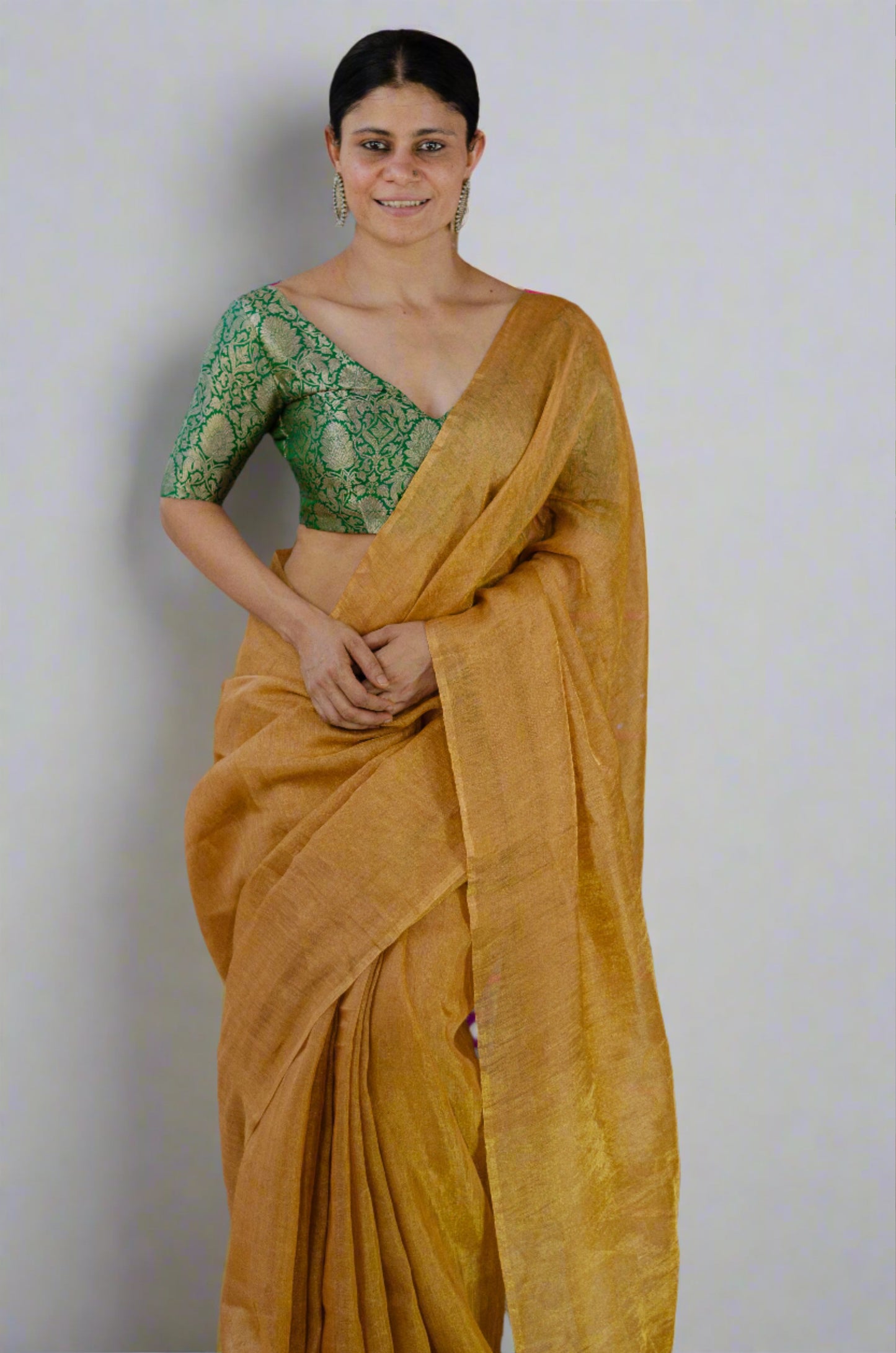 Handloom Metallic Linen Saree