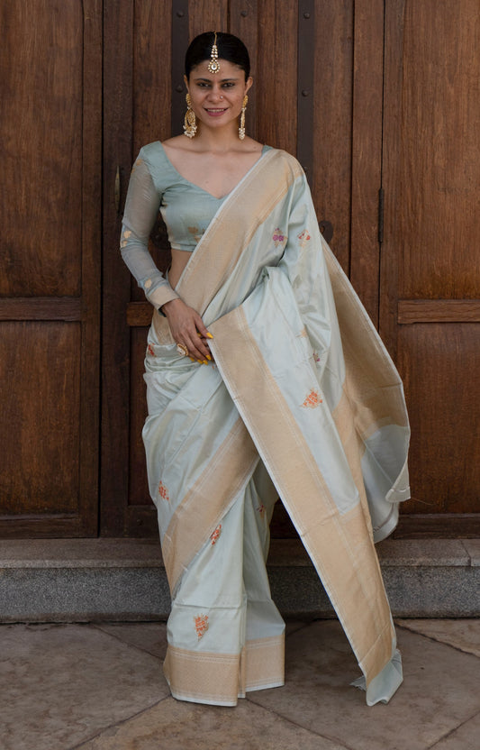 Light Sage Green Colour Handwoven Kadwa Katan Silk Banarasi Saree