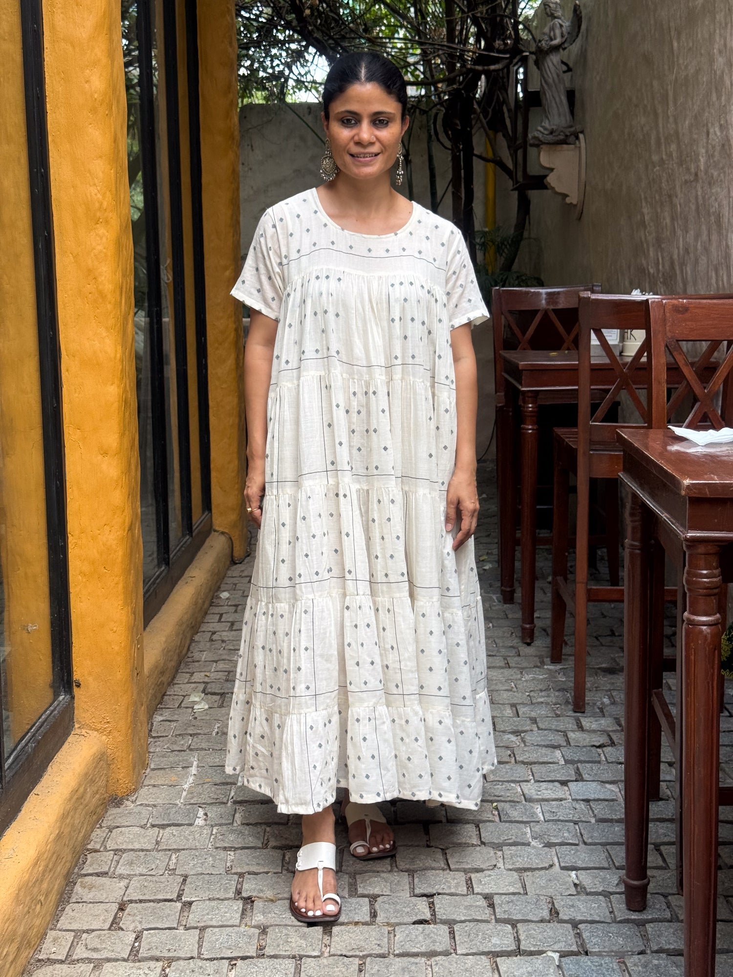 Handwoven Jamdani  Kalidar Dress With  Soft Separate Mull Cotton Lining.
