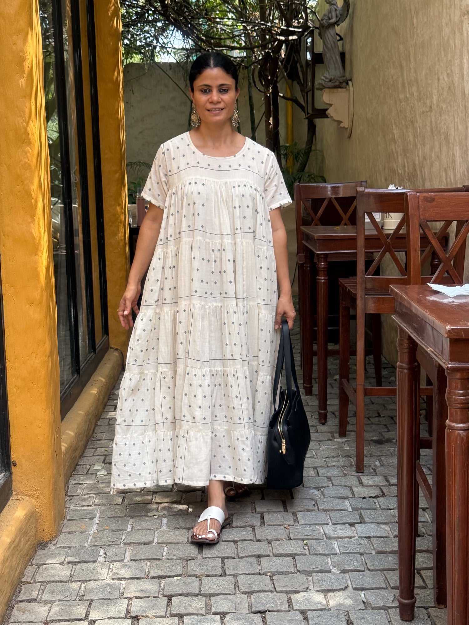 Handwoven Jamdani  Kalidar Dress With  Soft Separate Mull Cotton Lining.
