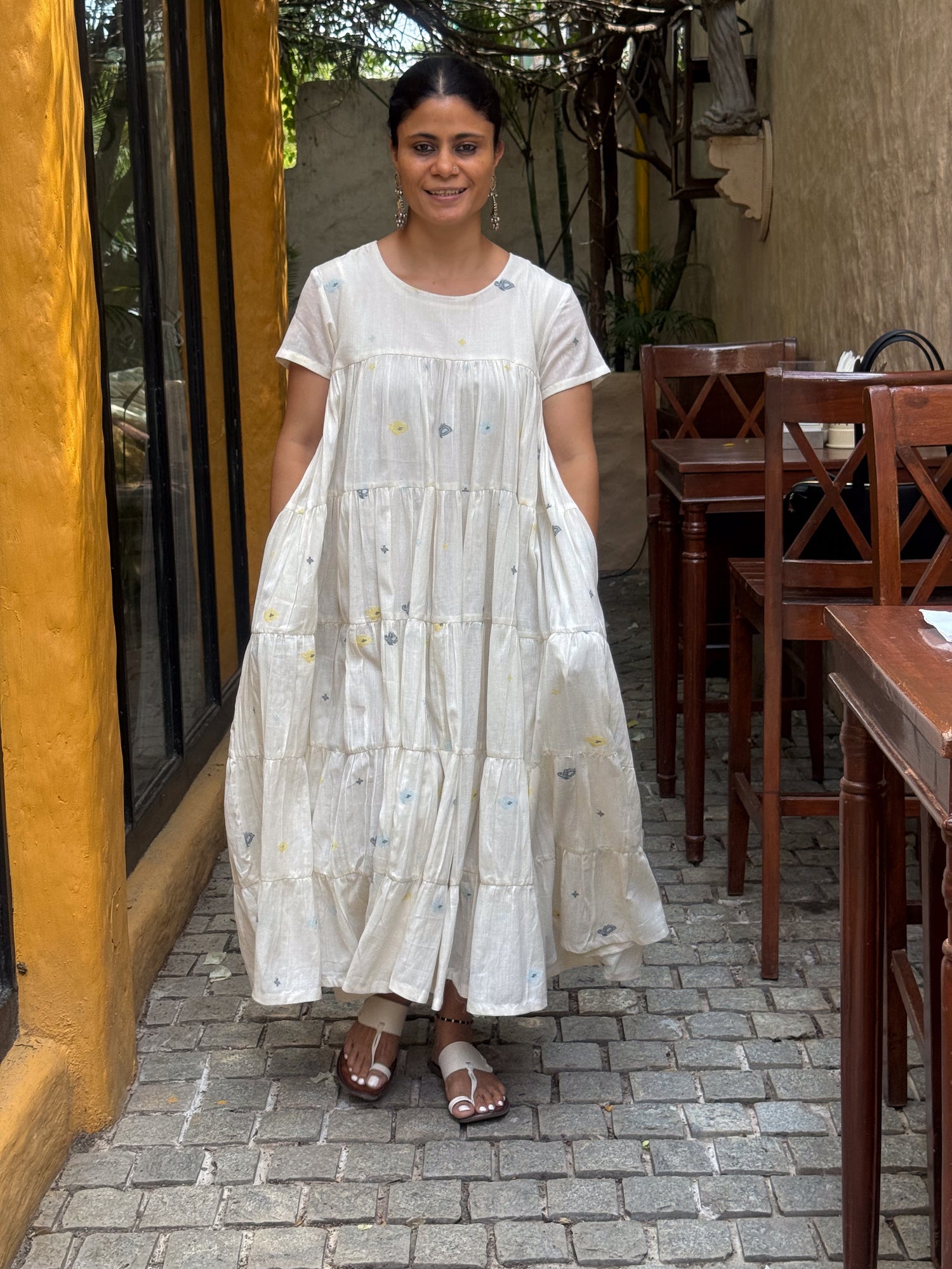 Handwoven Jamdani Semi Kalidar Dress With  Soft Separate Mull Cotton Lining.