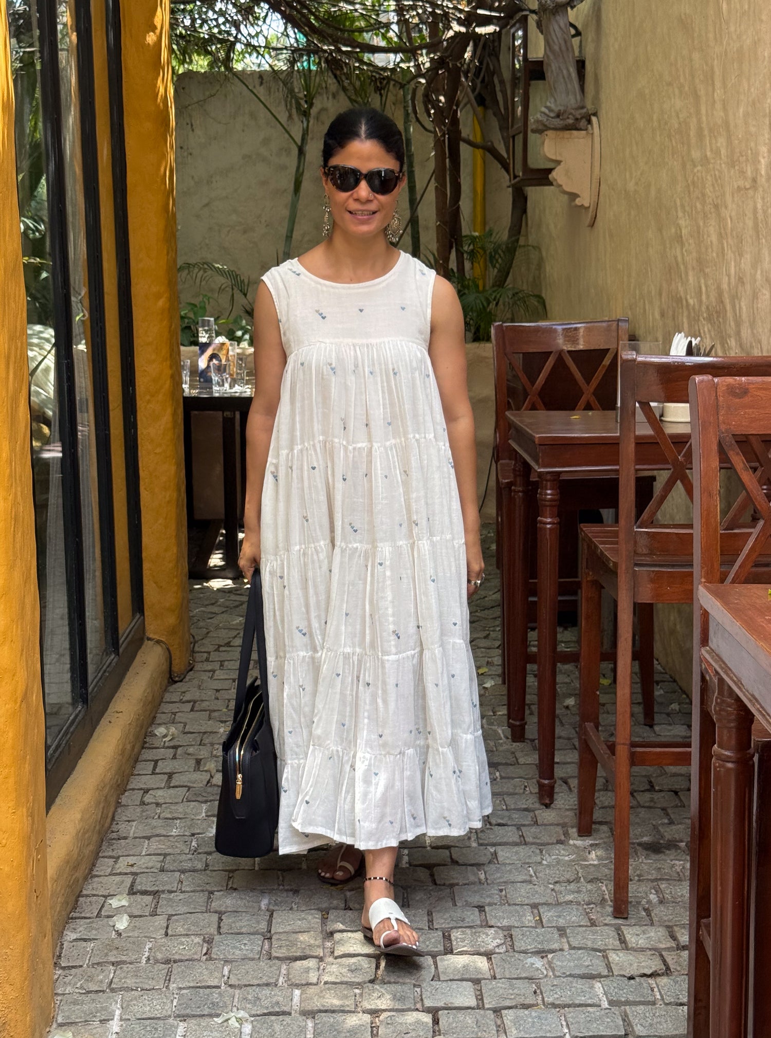 Handwoven Jamdani  Kalidar Dress With  Soft Separate Mull Cotton Lining.
