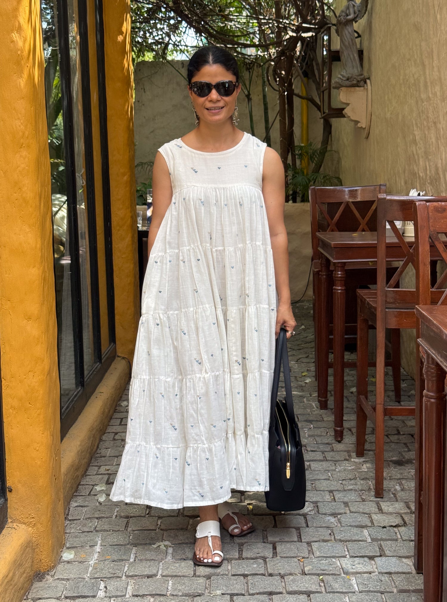 Handwoven Jamdani  Kalidar Dress With  Soft Separate Mull Cotton Lining.