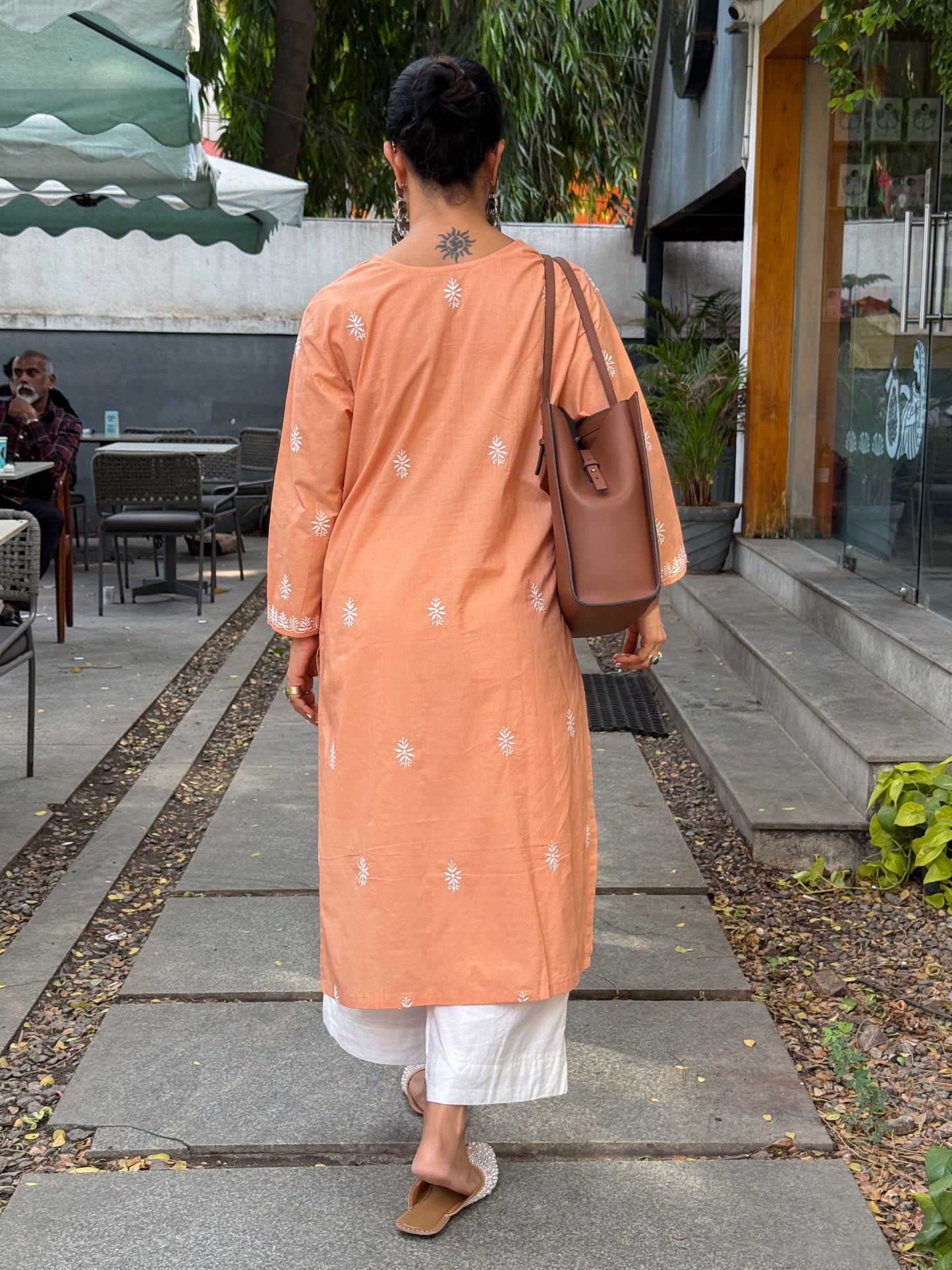 Handloom And Handembroidered Chikankari Cotton Kurta