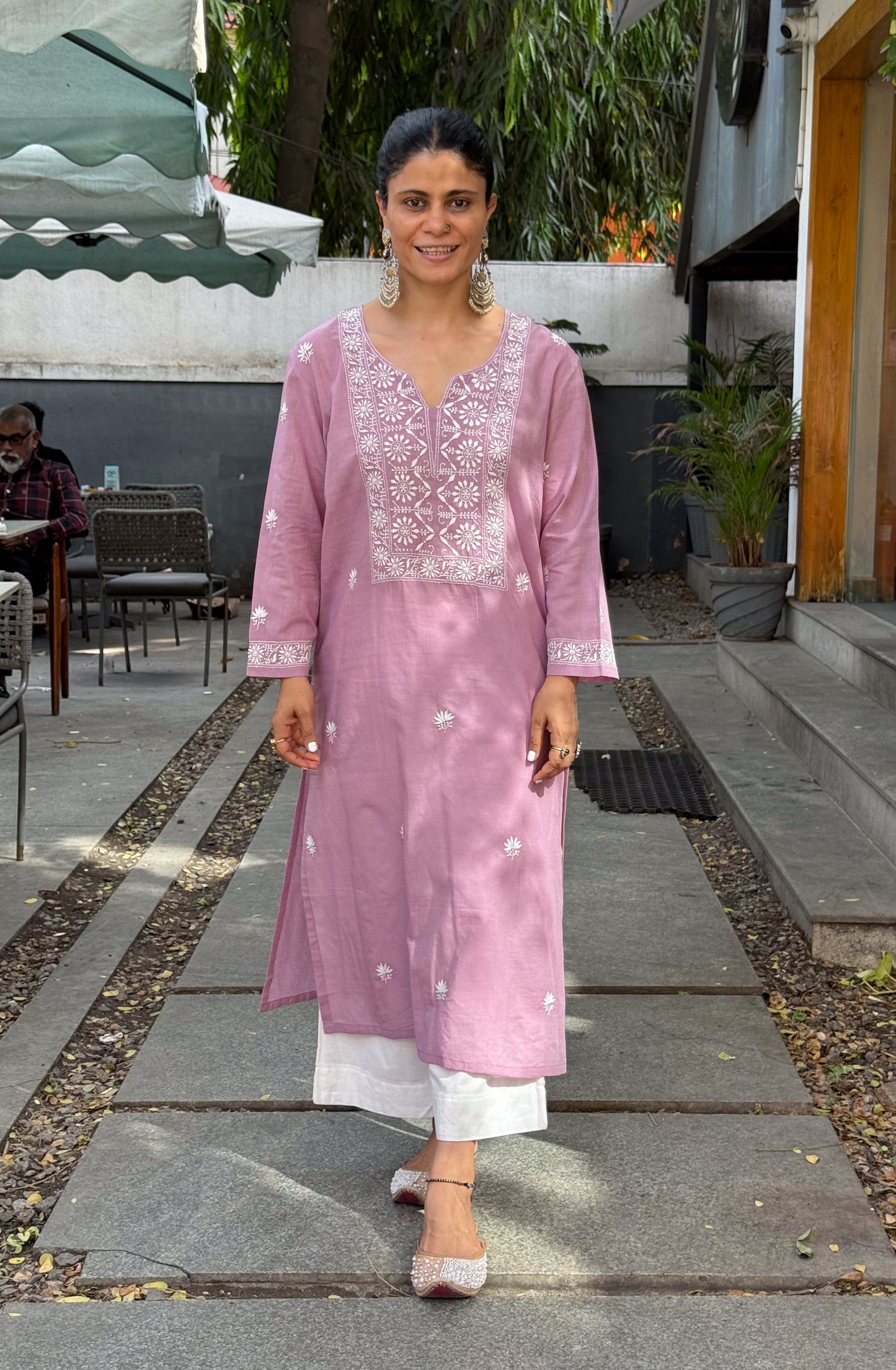 Handloom And Handembroidered Chikankari  Cotton Kurta