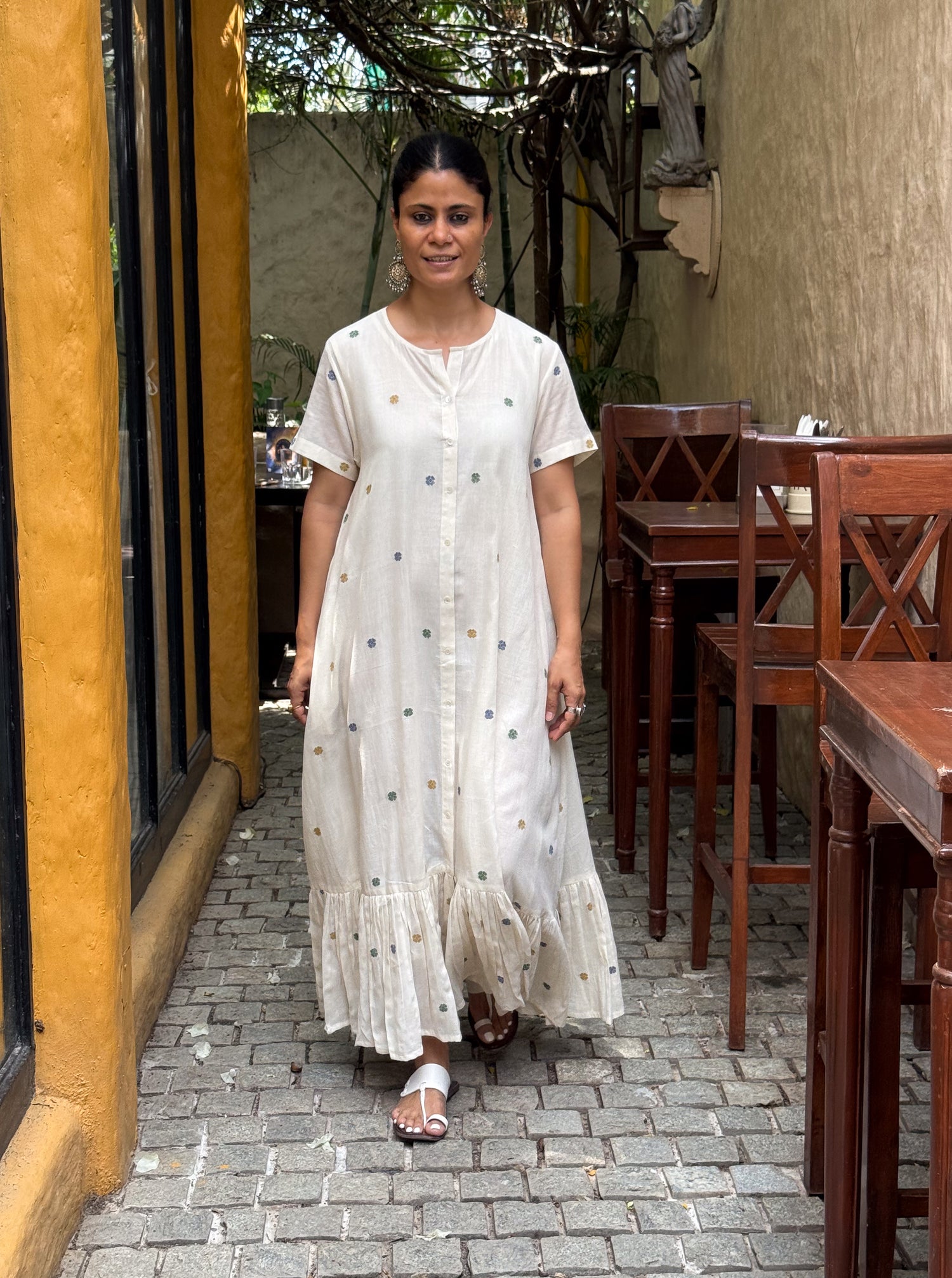 Handwoven Jamdani Semi Kalidar Dress With  Soft Separate Mull Cotton Lining.