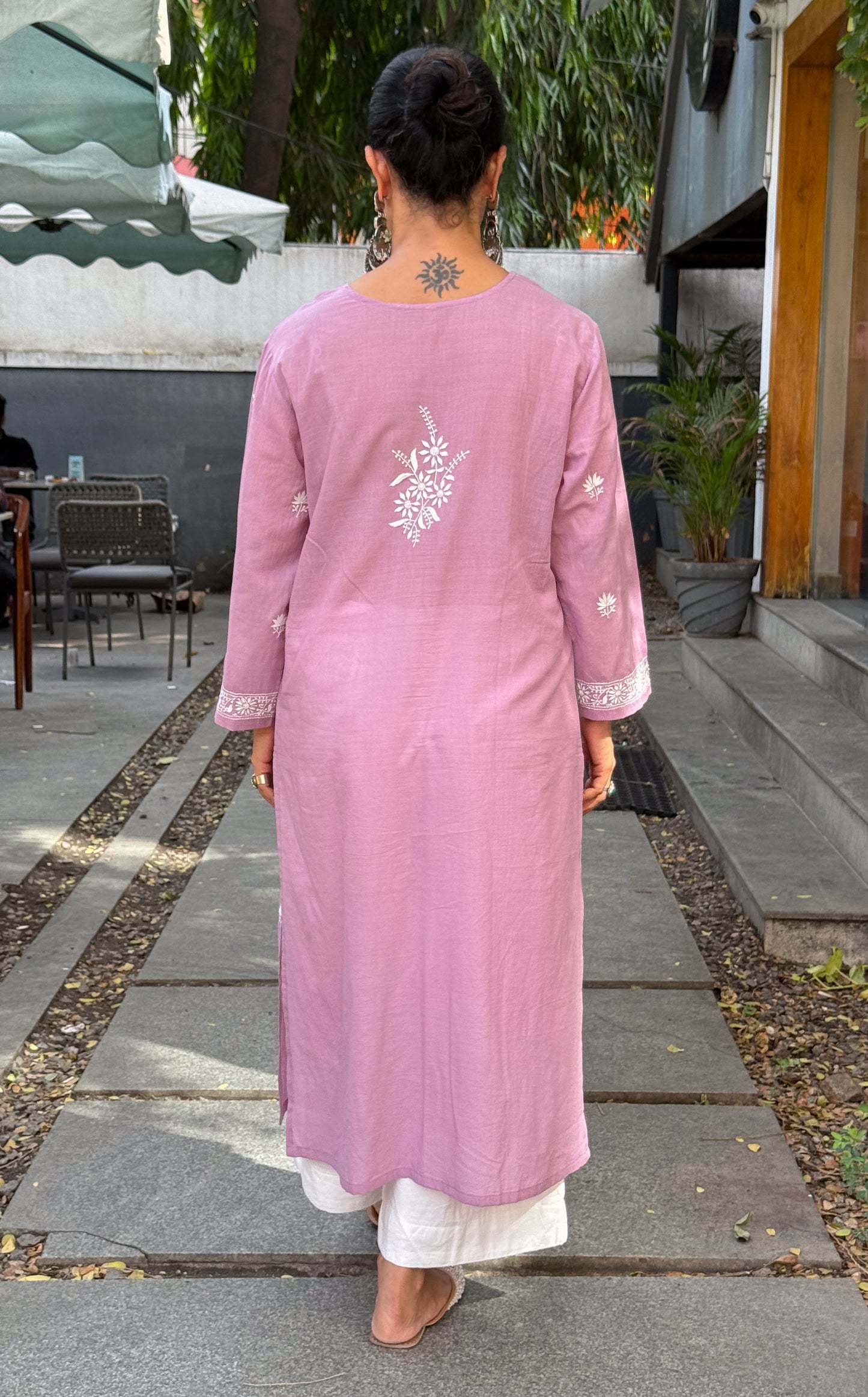 Handloom And Handembroidered Chikankari  Cotton Kurta