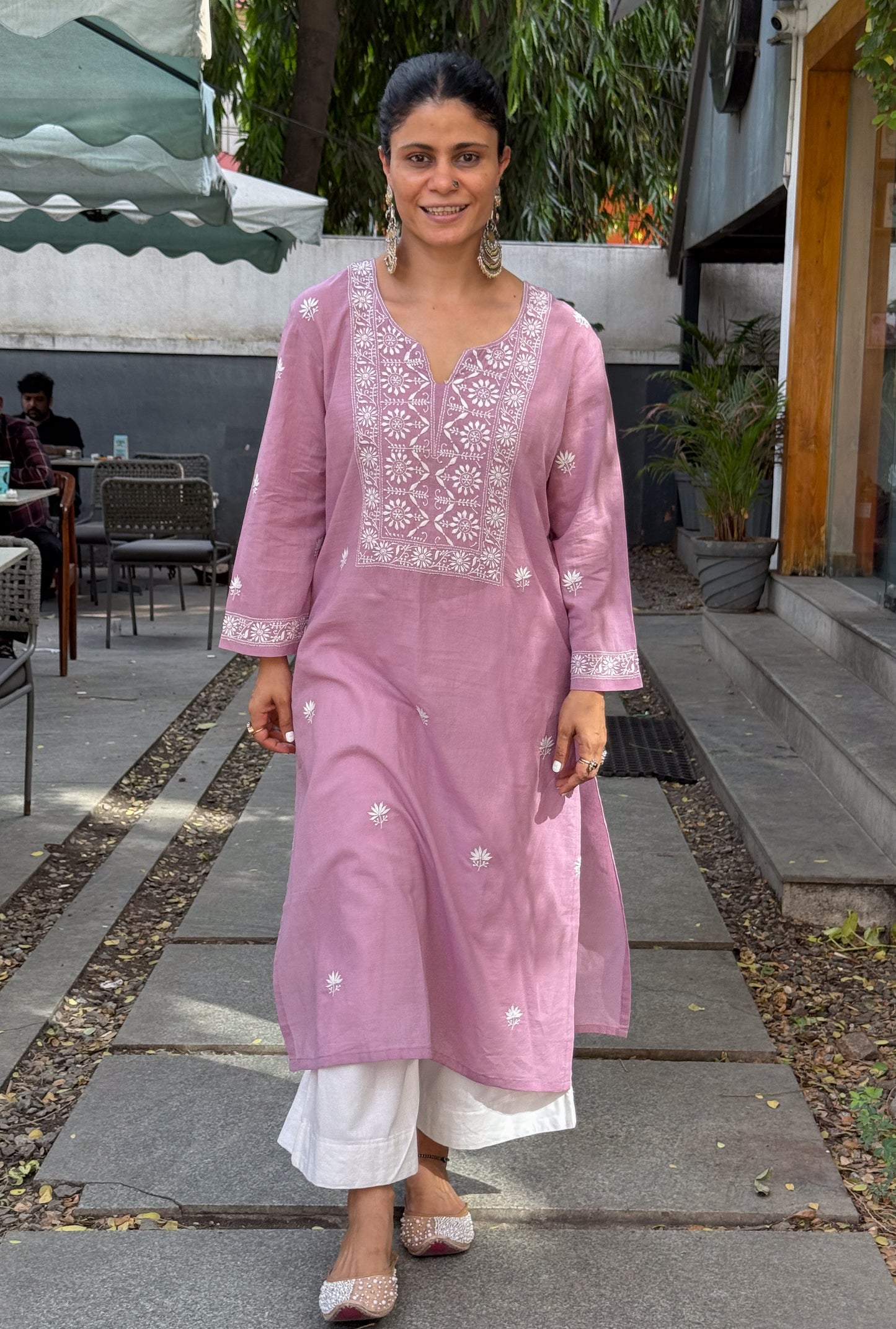 Handloom And Handembroidered Chikankari  Cotton Kurta