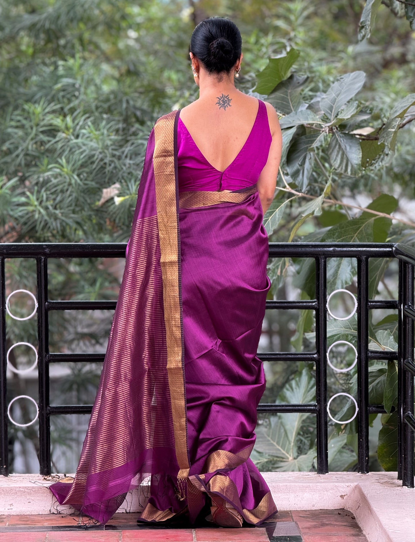 Handloom Maheshwari Resham Silk Saree .