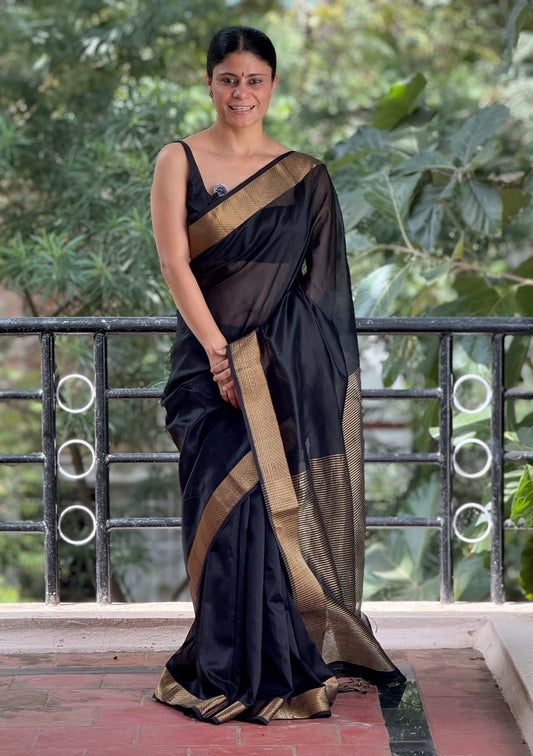 Handloom Maheshwari Resham Silk Saree .