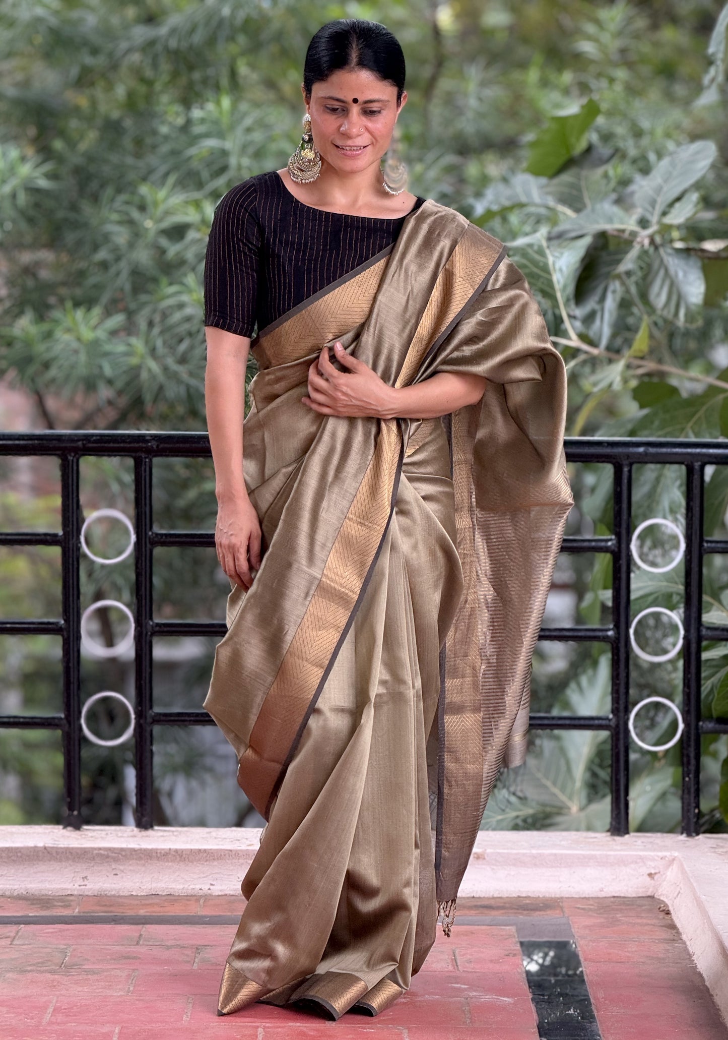 Handloom Maheshwari Resham Silk Saree .