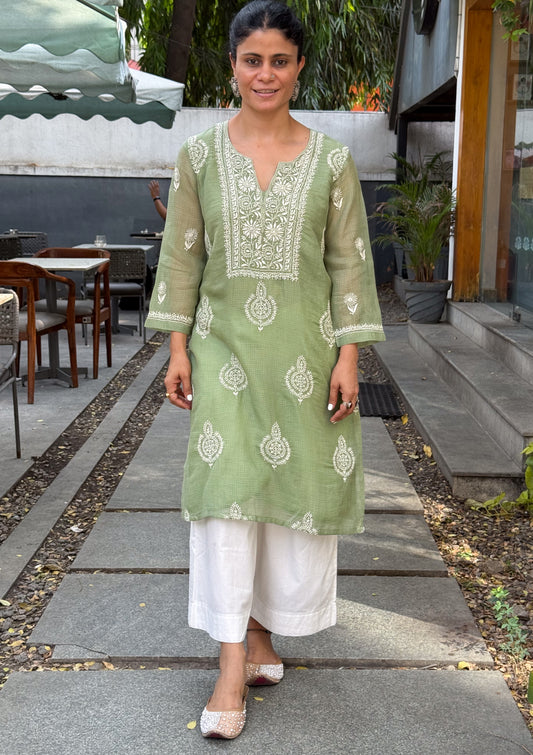 Handloom And Handembroidered Chikankari Kota Doria  Kurta