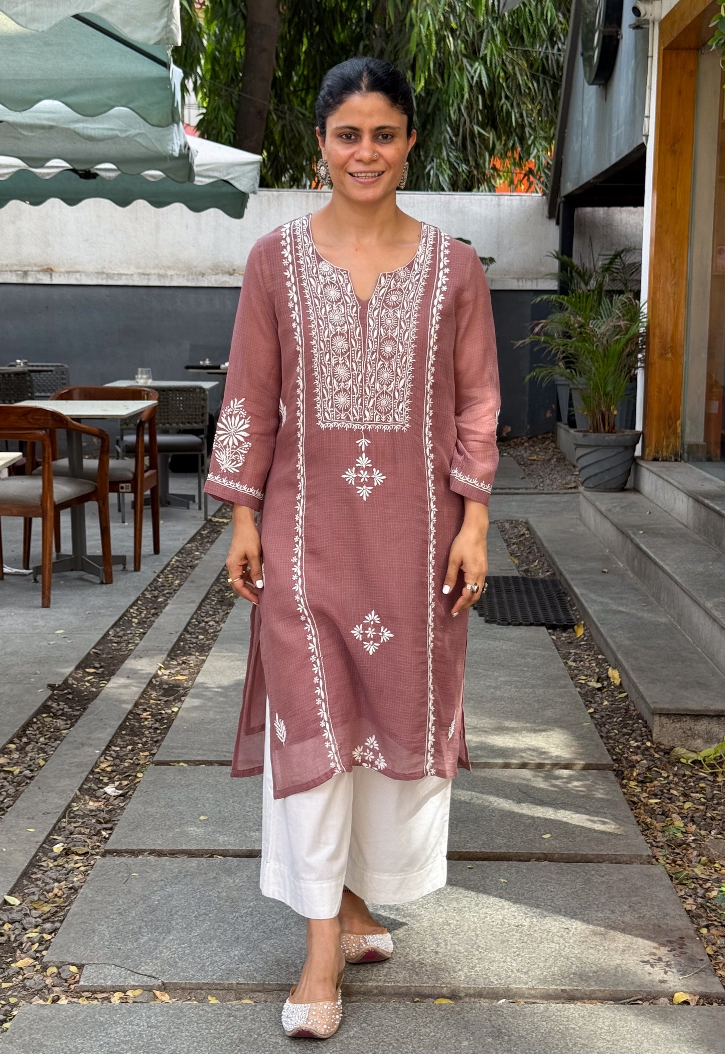 Handloom And Handembroidered Chikankari Kota Doria  Kurta