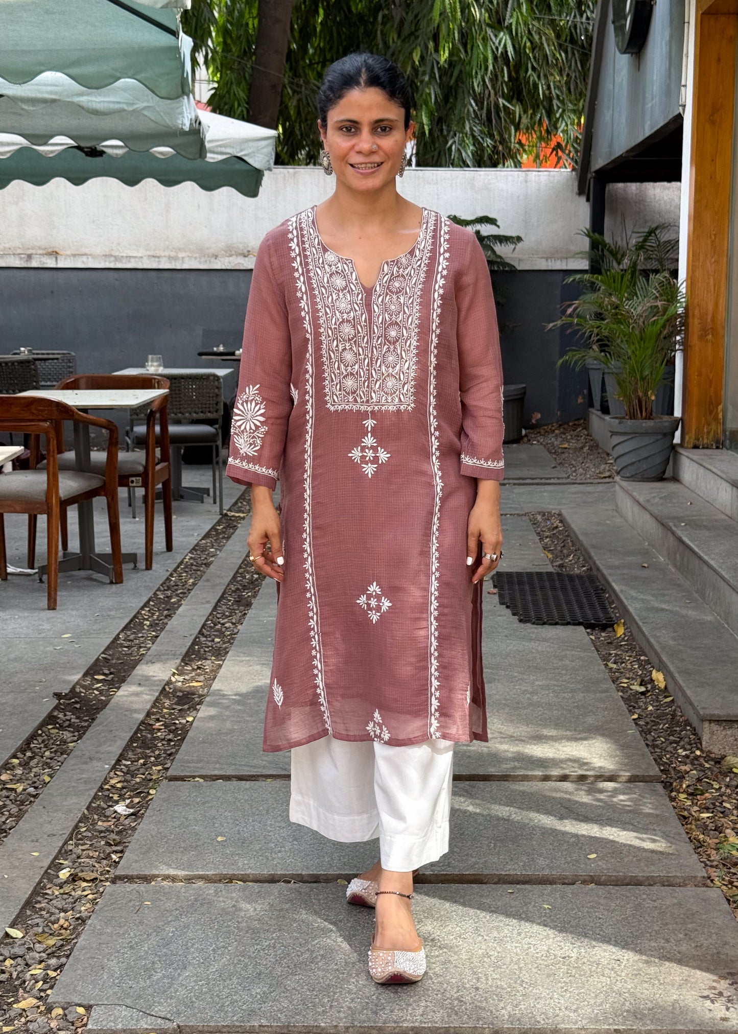 Handloom And Handembroidered Chikankari Kota Doria  Kurta