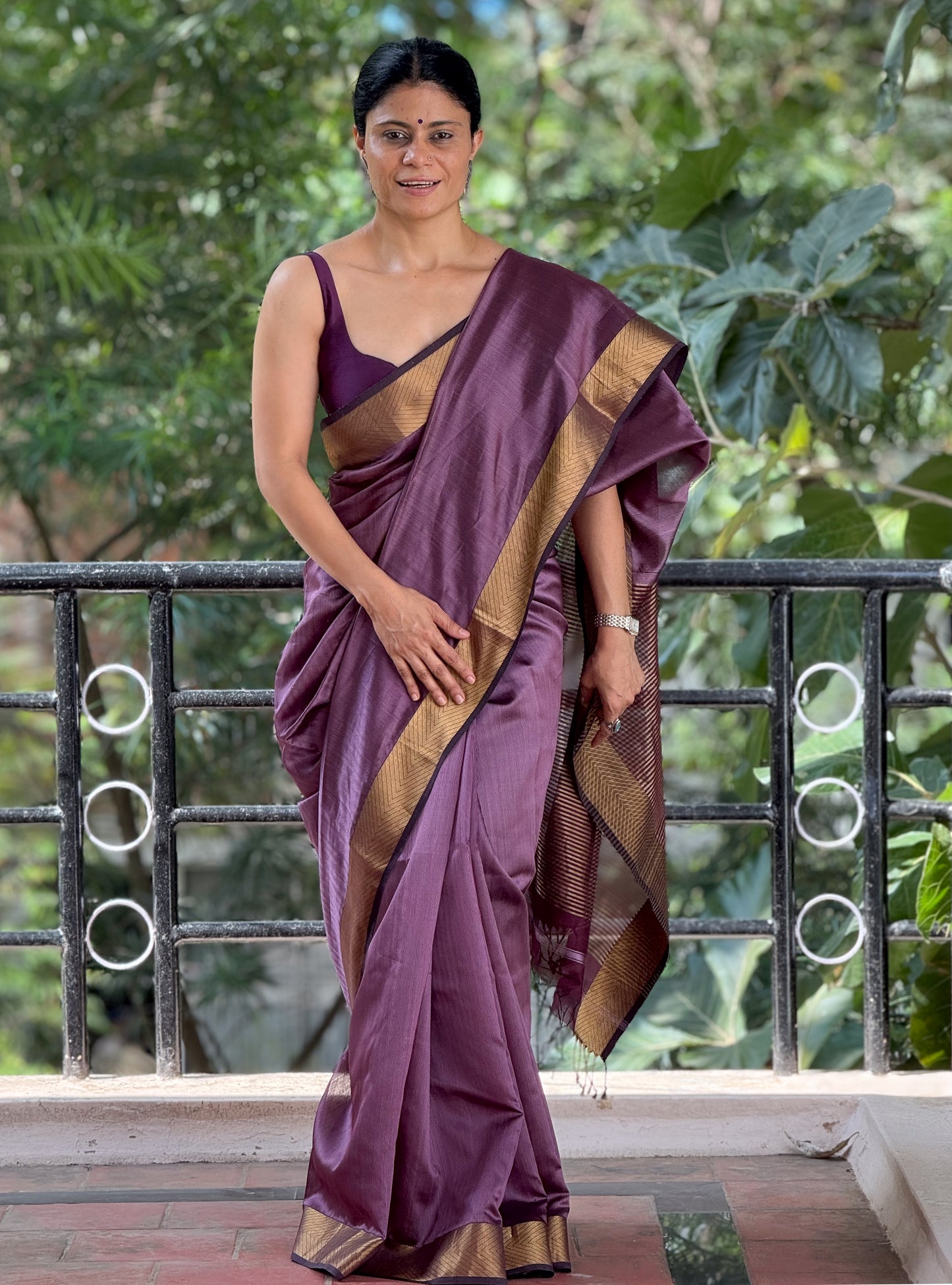 Handloom Maheshwari Resham Silk Saree .