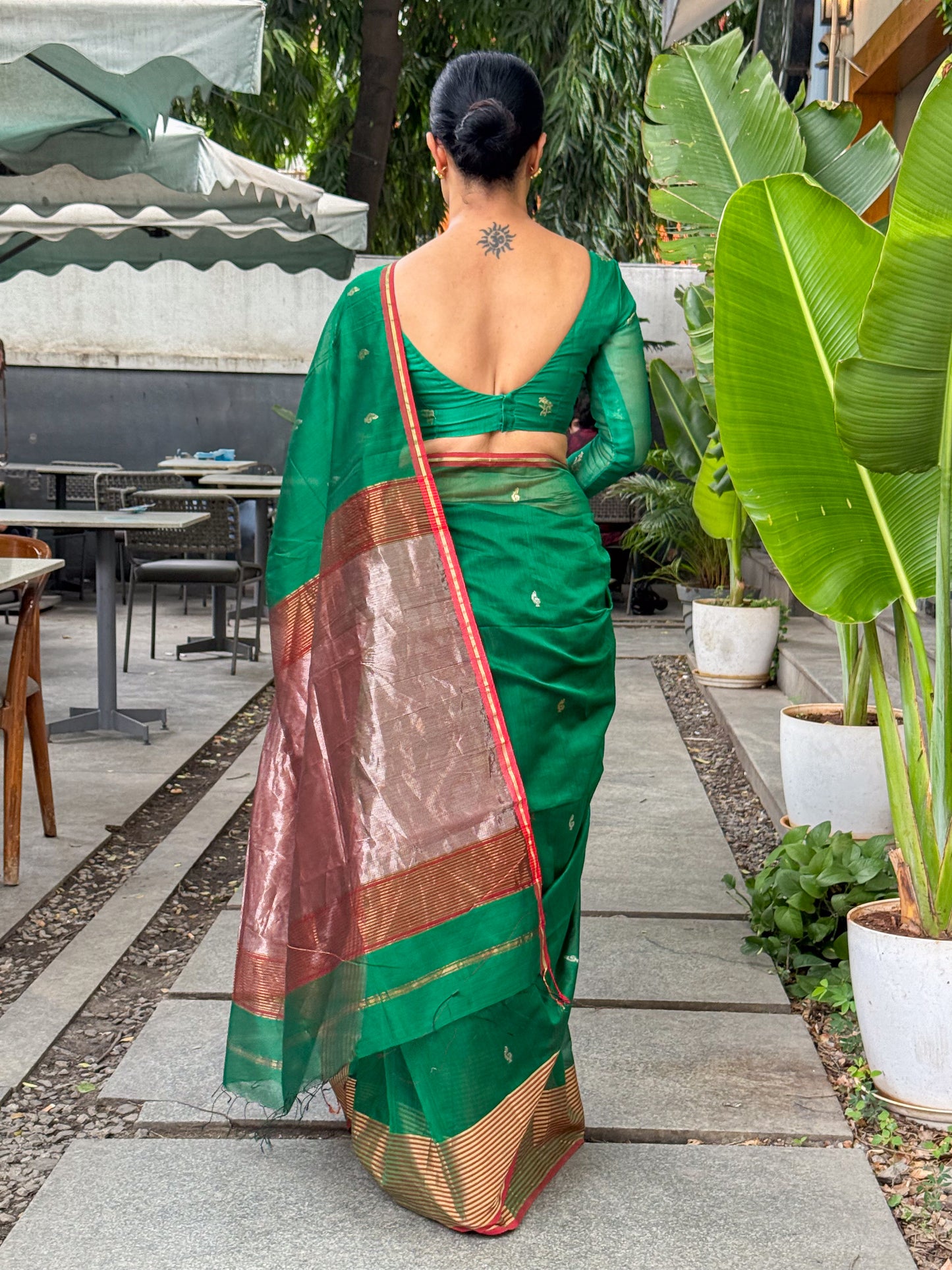 Handloom Maheshwari Cotton Silk Saree .