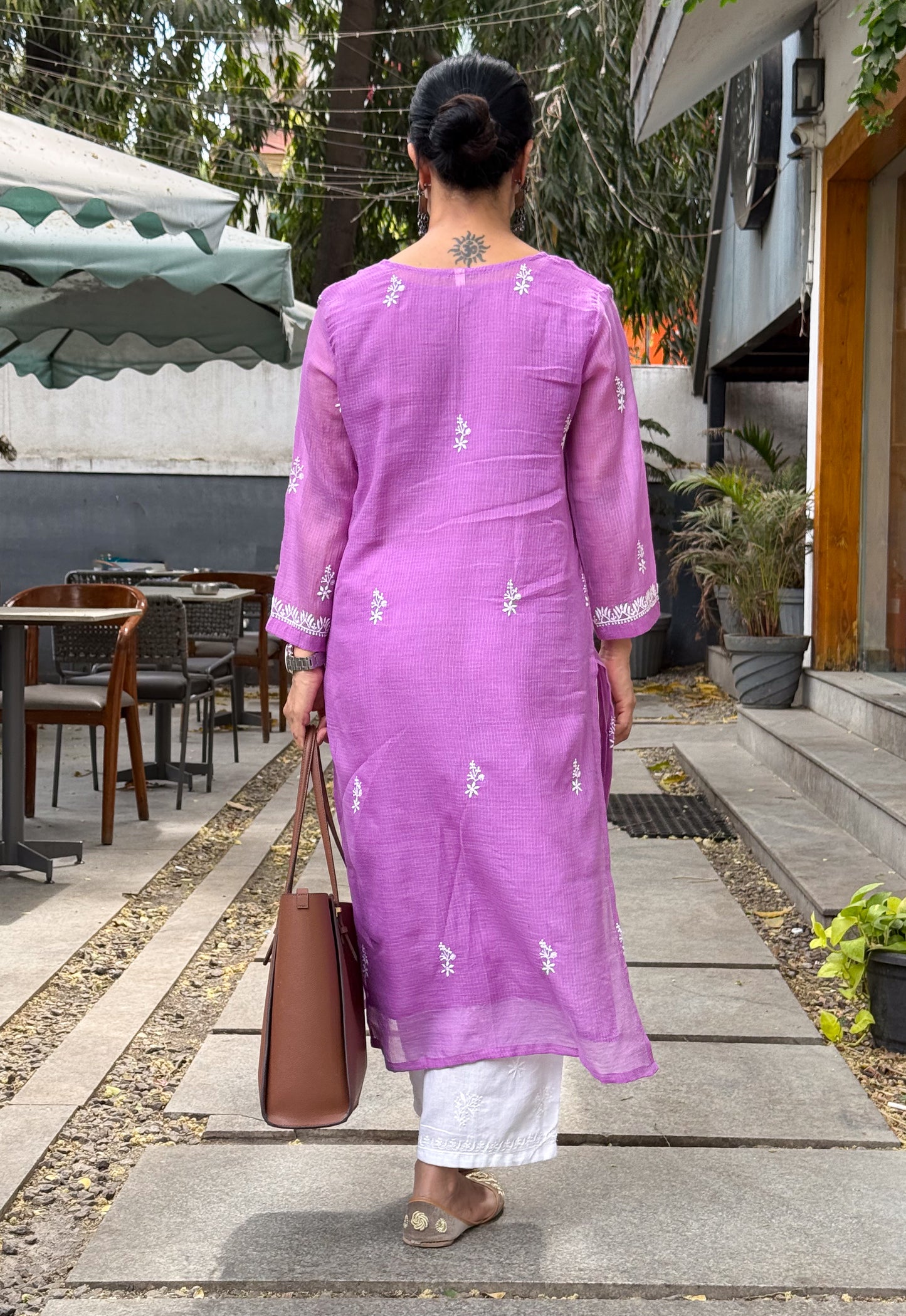 Handloom And Handembroidered Chikankari Kota Doria  Kurta