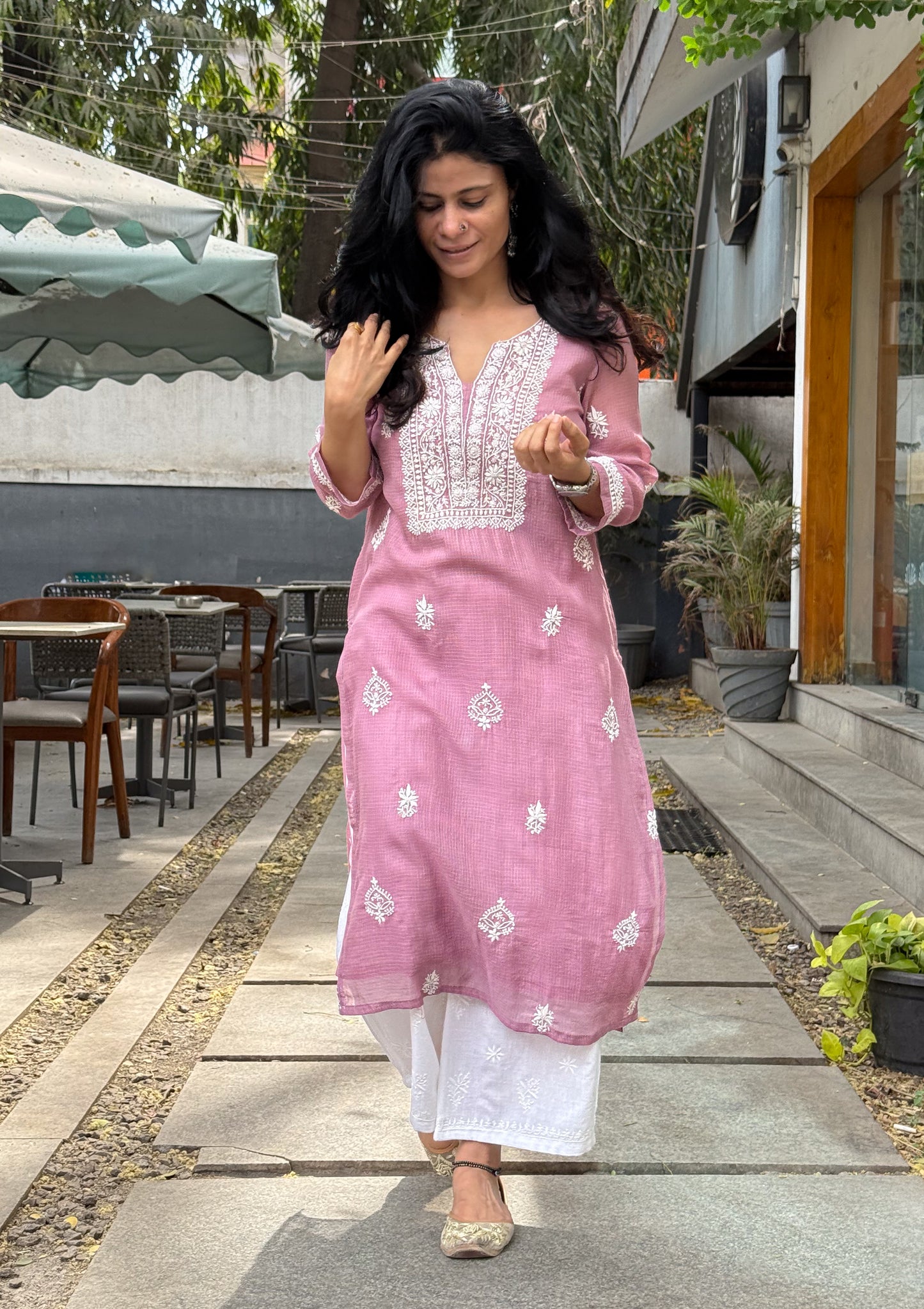 Handloom And Handembroidered Chikankari Kota Doria  Kurta