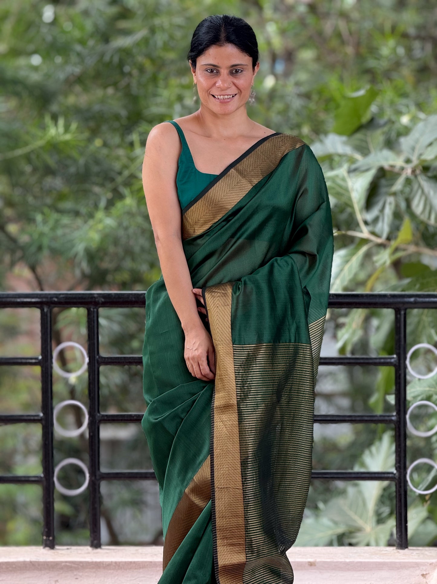 Handloom Maheshwari Resham Silk Saree .