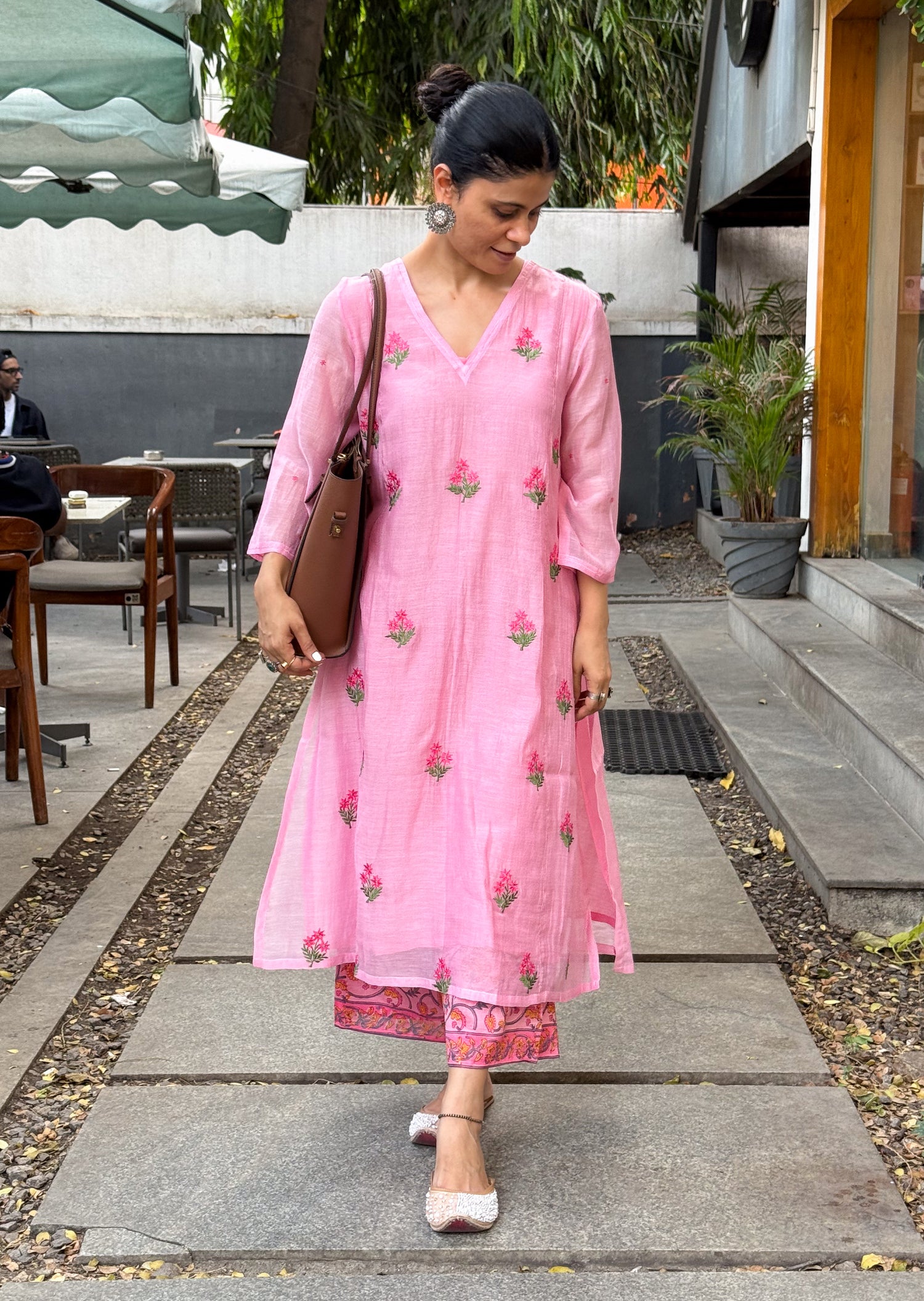 Embroidered Chanderi Silk Kurta With Lining