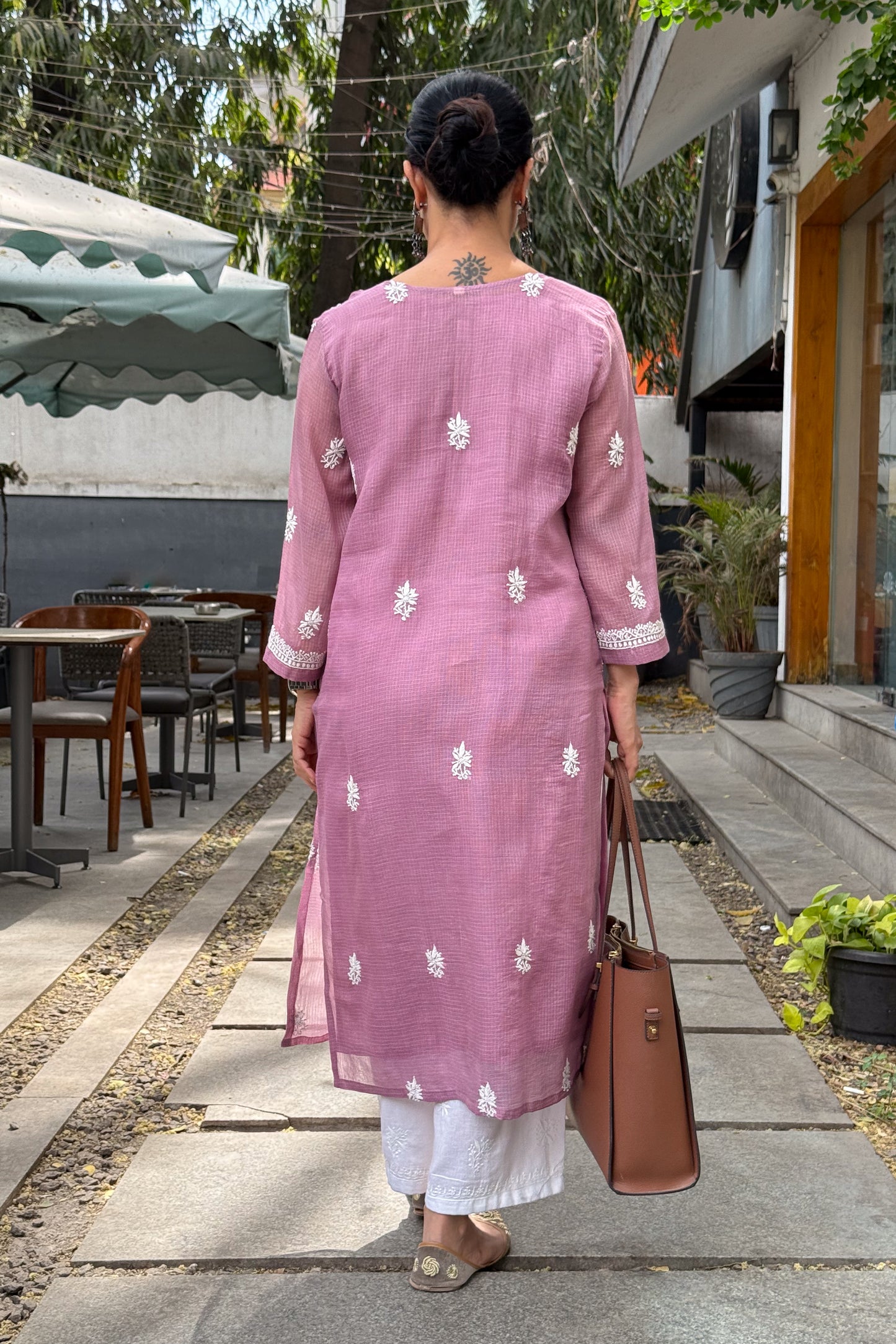 Handloom And Handembroidered Chikankari Kota Doria  Kurta