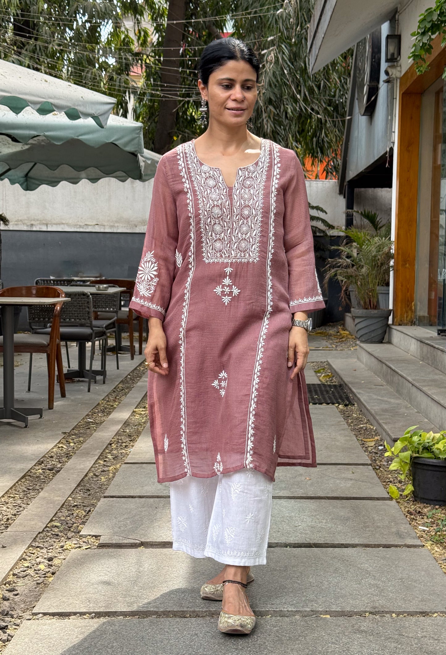 Handloom And Handembroidered Chikankari Kota Doria  Kurta