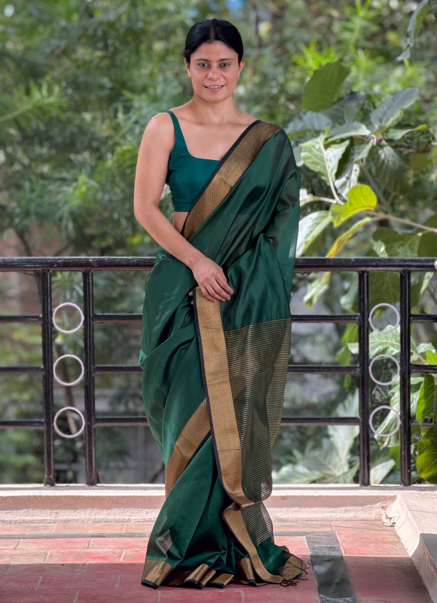 Handloom Maheshwari Resham Silk Saree .
