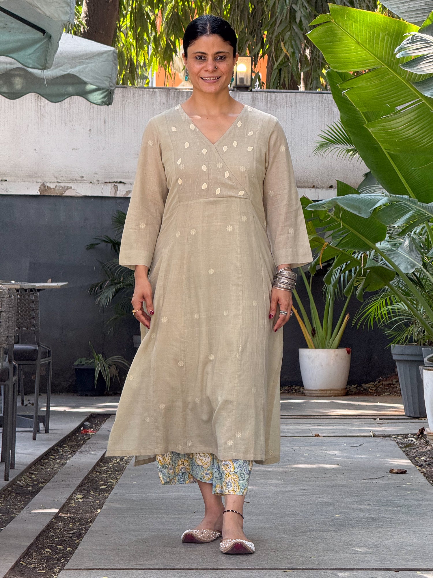 Handspun Handwoven Jamdani Kurta With Hand Embroidered.