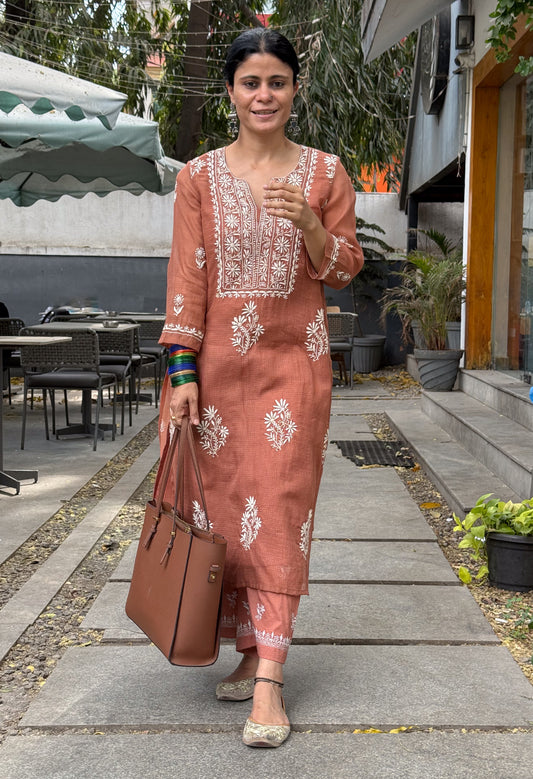 Handloom And Handembroidered Chikankari Kota Doria  Kurta