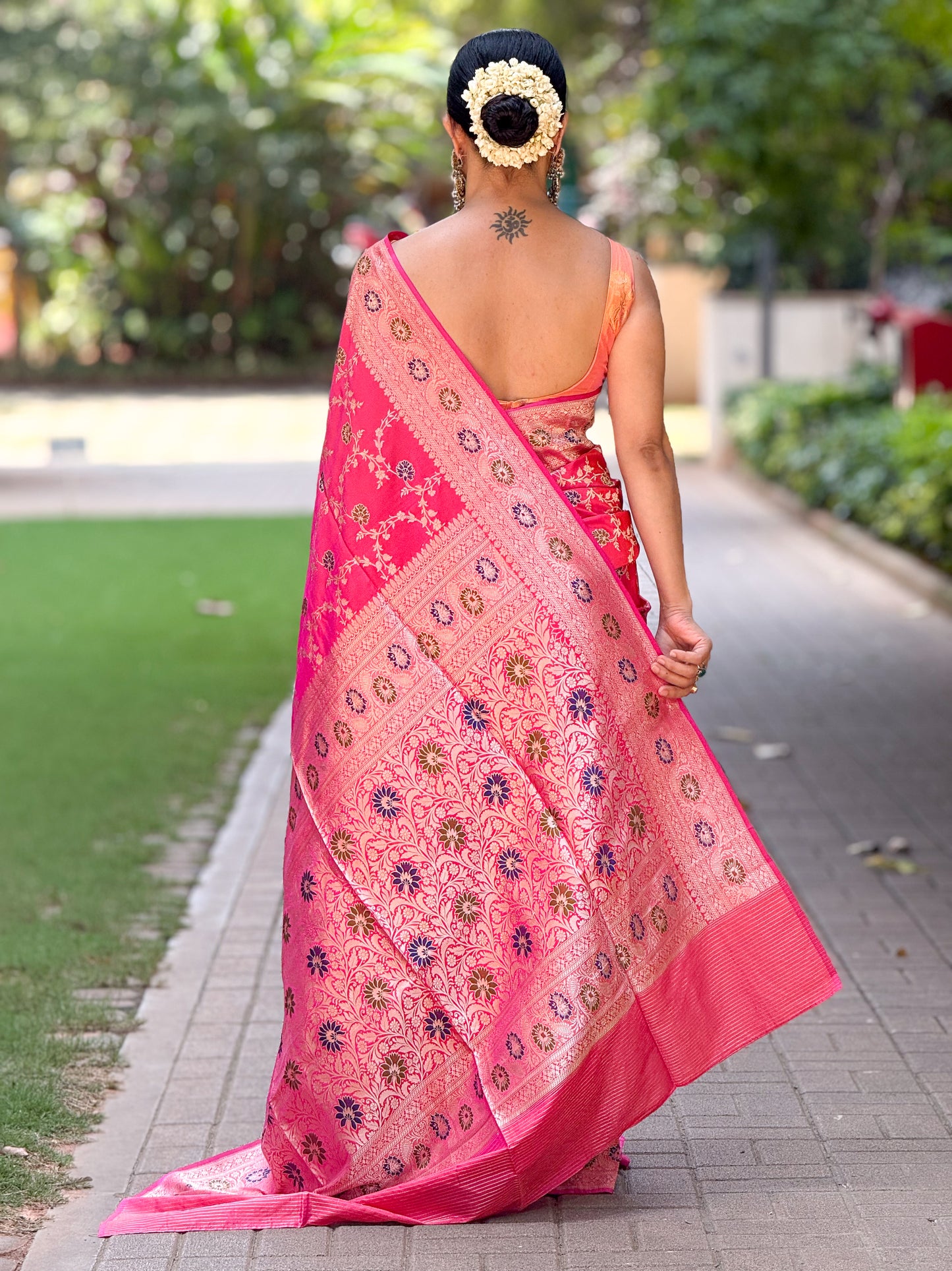 Dual Shade Rani Pink  Colour Handwoven Kadwa  Jaal Katan Silk Banarasi Saree