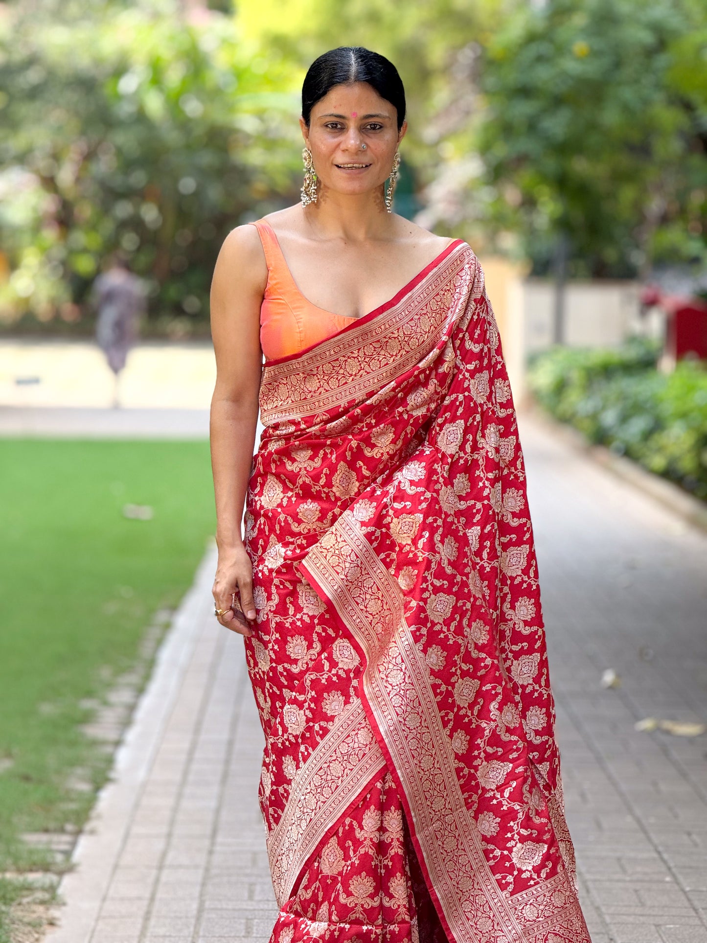 Deep Red Colour Pure  Meenakari /Silver Alfi Jangle Weaving Handloom Katan Mulbery Silk Saree