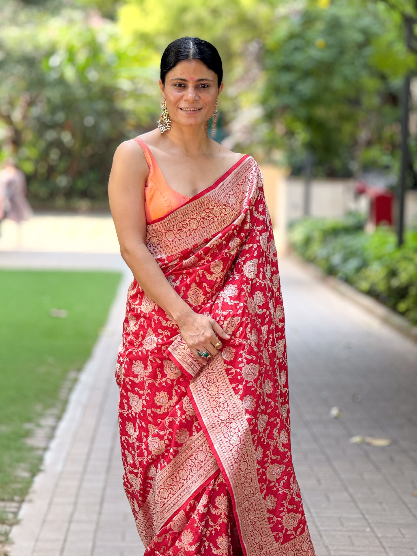 Deep Red Colour Pure  Meenakari /Silver Alfi Jangle Weaving Handloom Katan Mulbery Silk Saree