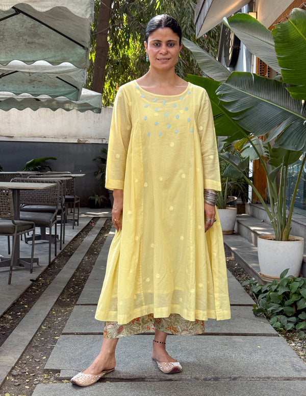 Handspun Handwoven Jamdani Kurta With Hand Embroidered.