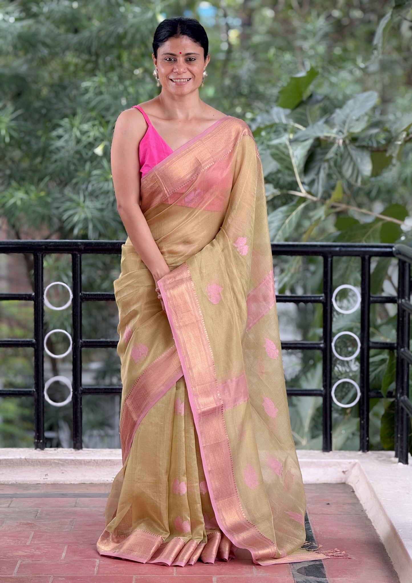 Handloom Maheshwari Tissue Silk Saree.