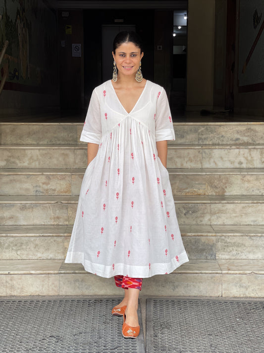 Handwoven Jamdani  Muslin Kalidar Kurta With Lining