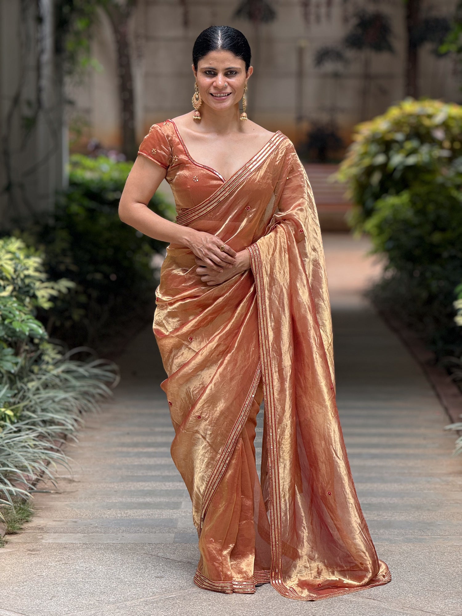 Zardozi & Beads Hand Embroidered Handloom Tissue Silk Saree.