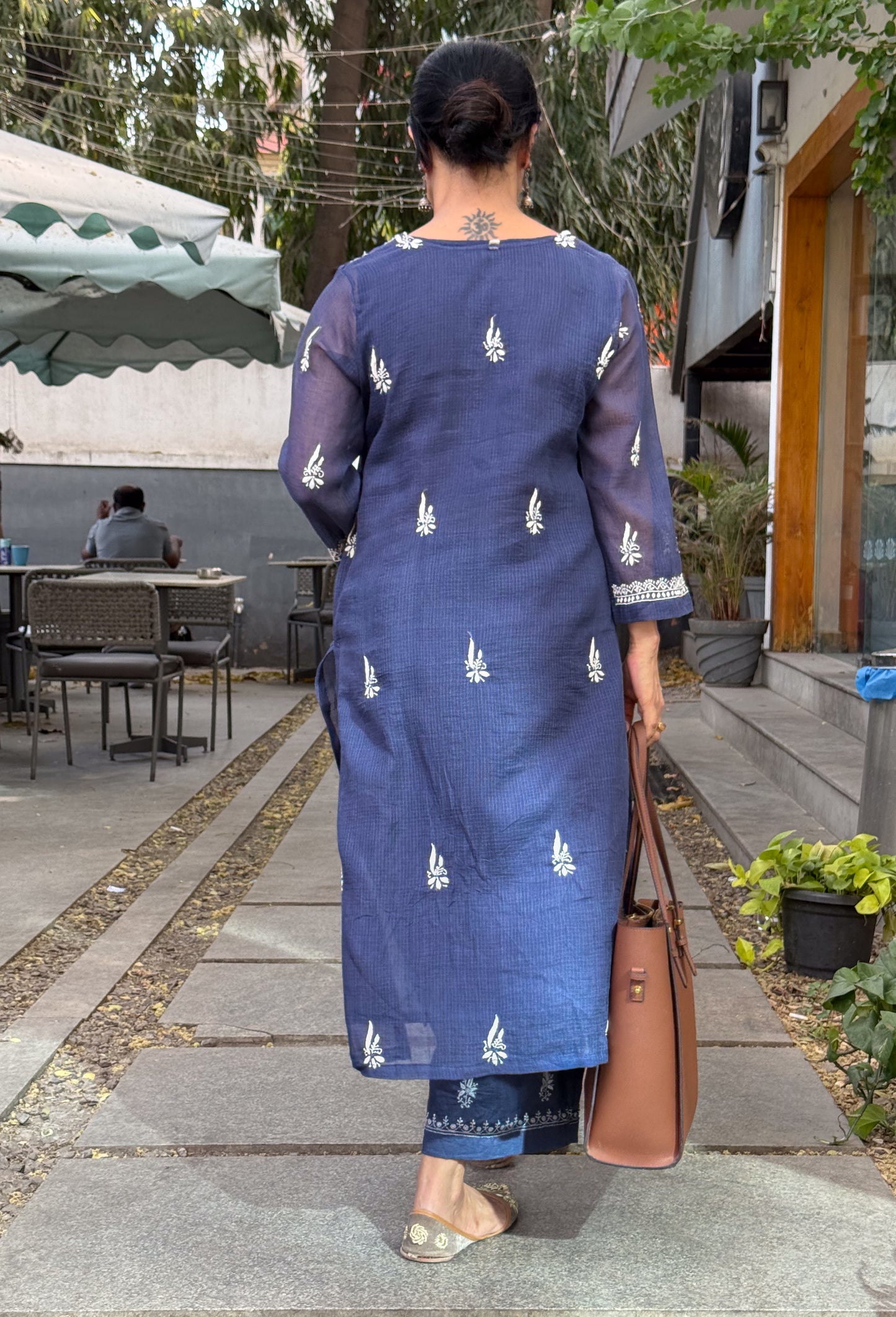 Handloom And Handembroidered Chikankari Kota Doria Kurta